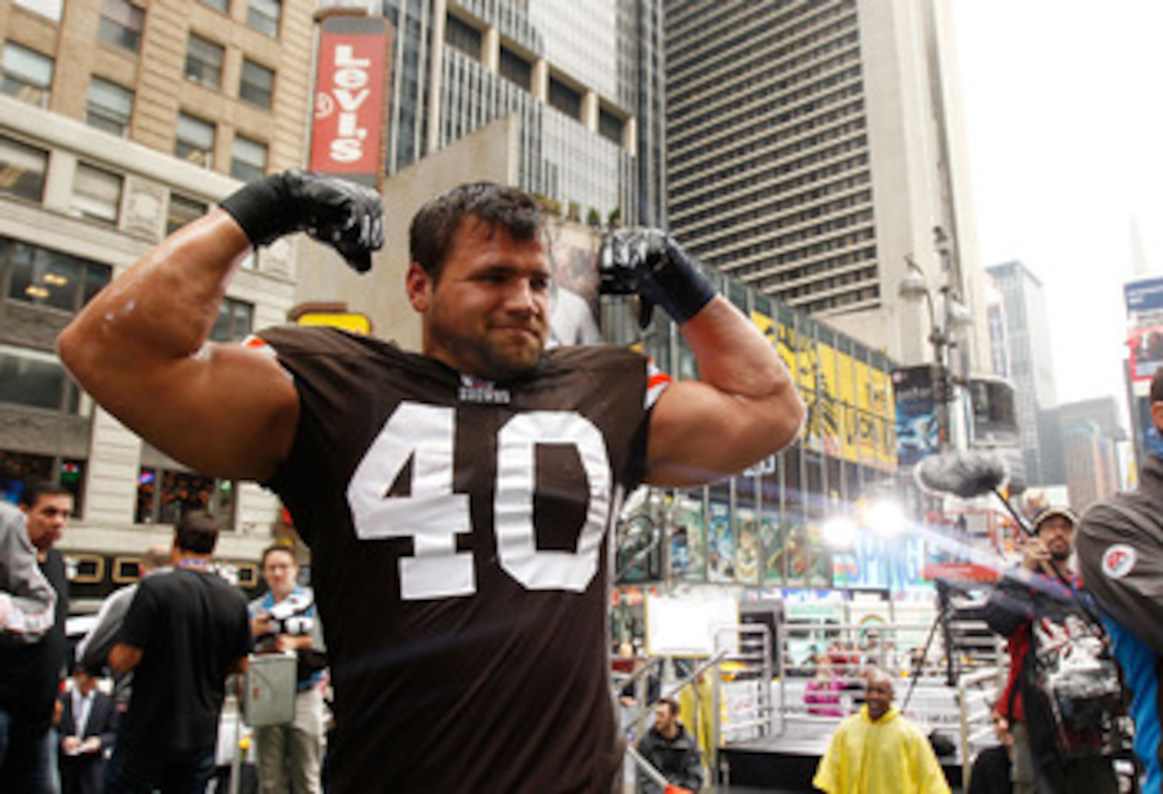 NEW YORK - APRIL 28:  Peyton Hillis #40 of the Cleveland Browns participates in a photo shoot for the cover of EA Sports Madden NFL 12 on April 28, 2011 in Time Square, New York City  (Photo by Mike Stobe/Getty Images for EA)