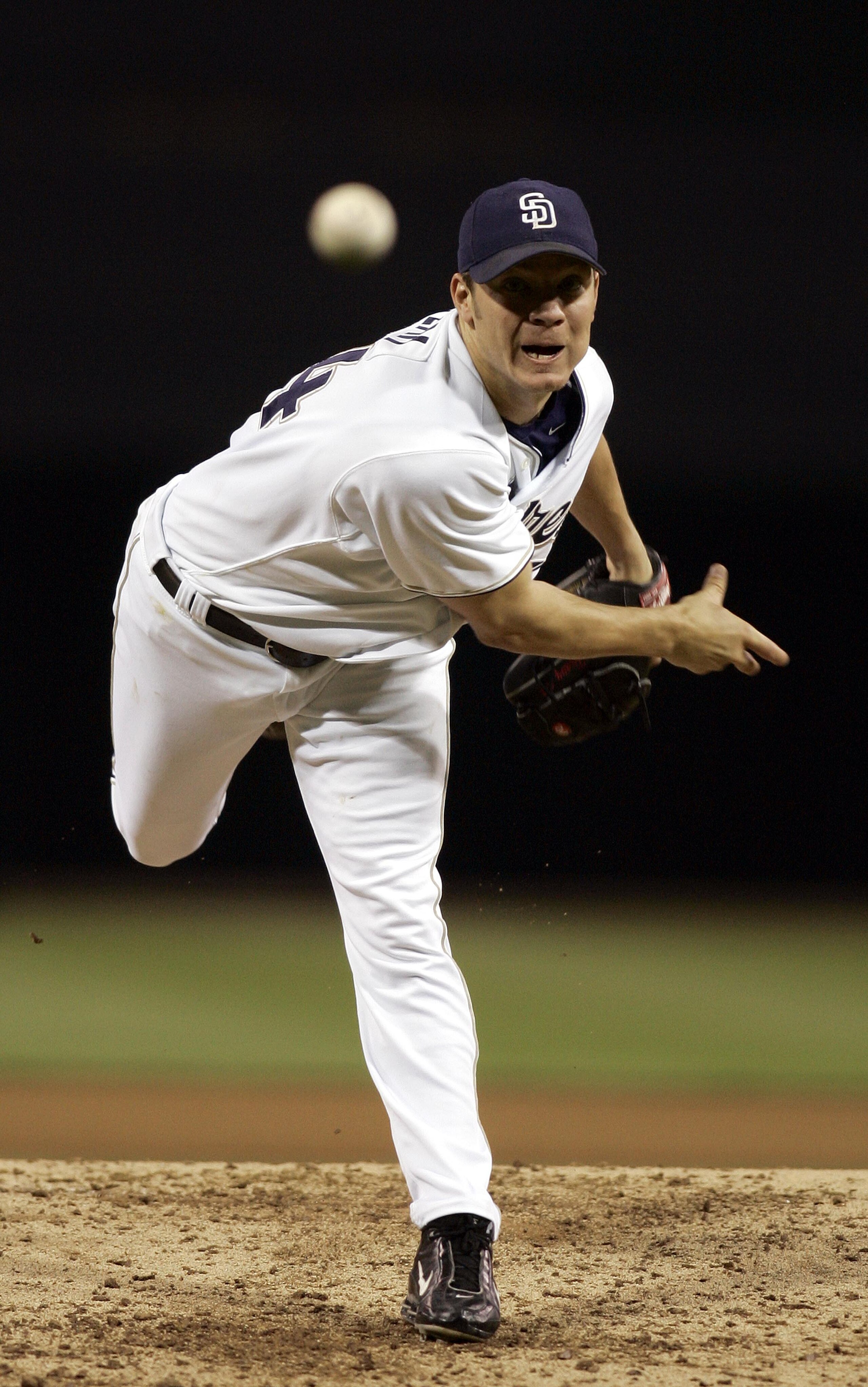 SAN DIEGO - SEPTEMBER 26: Starting pitcher Jake Peavy #44 of the San Diego Padres throws from the mound against the San Francisco Giants during their MLB game on September 26, 2005 at Petco Park in San Diego, California. (Photo by Donald Miralle/Getty SAN DIEGO - SEPTEMBER 26: Starting pitcher Jake Peavy #44 of the San Diego Padres throws from the mound against the San Francisco Giants during their MLB game on September 26, 2005 at Petco Park in San Diego, California. (Photo by Donald Miralle/Getty