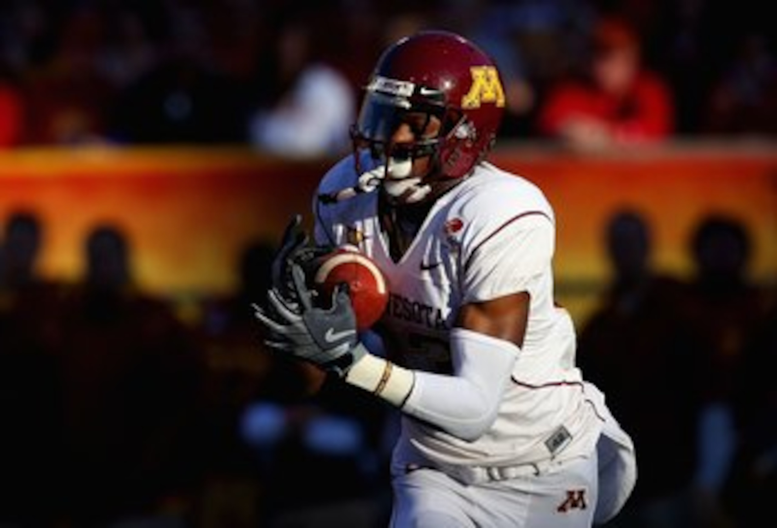 TEMPE, AZ - DECEMBER 31:  Wide receiver Da'Jon McKnight #83 of the Minnesota Golden Gophers makes a 41 yard reception against the Iowa State Cyclones during the first quarter of the Insight Bowl at Arizona Stadium on December 31, 2009 in Tempe, Arizona.