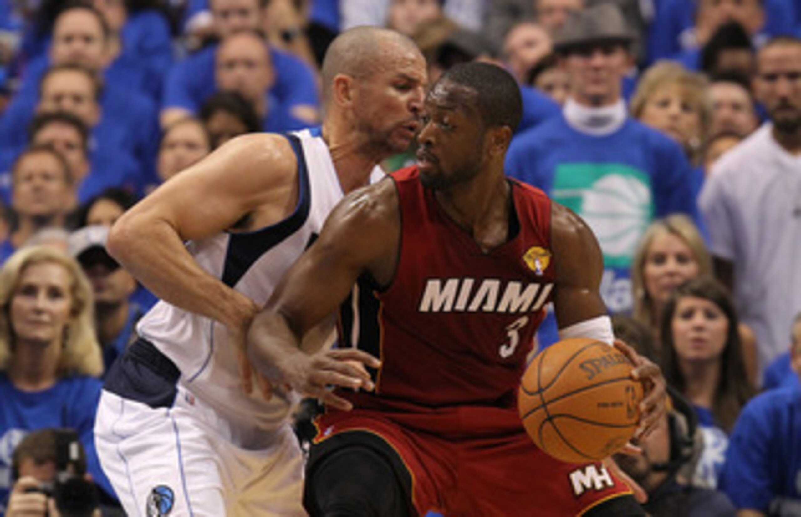 DALLAS, TX - JUNE 05: Dwyane Wade #3 of the Miami Heat drives on Jason Kidd #2 of the Dallas Mavericks in the first quarter in Game Three of the 2011 NBA Finals at American Airlines Center on June 5, 2011 in Dallas, Texas. NOTE TO USER: User expressly a DALLAS, TX - JUNE 05: Dwyane Wade #3 of the Miami Heat drives on Jason Kidd #2 of the Dallas Mavericks in the first quarter in Game Three of the 2011 NBA Finals at American Airlines Center on June 5, 2011 in Dallas, Texas. NOTE TO USER: User expressly a