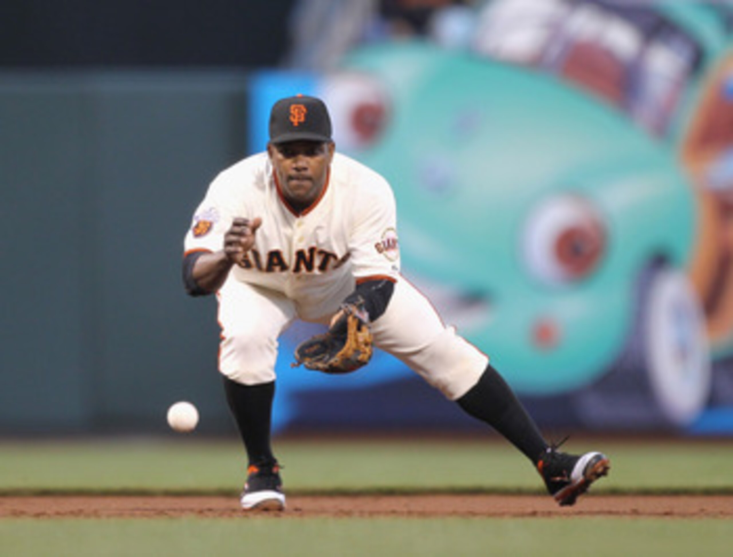 SAN FRANCISCO, CA - MAY 11:  Miguel Tejada #10 of the San Francisco Giants in action against the Arizona Diamondbacks at AT&T Park on May 11, 2011 in San Francisco, California.  (Photo by Ezra Shaw/Getty Images)