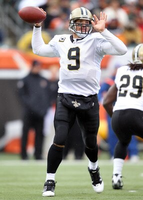CINCINNATI, OH - DECEMBER 05:  Dree Brees #9 of the New Orleans Saints throws a pass during the NFL game against the Cincinnati Bengals at Paul Brown Stadium on December 5, 2010 in Cincinnati, Ohio.  The Saints won 34-30.  (Photo by Andy Lyons/Getty Image