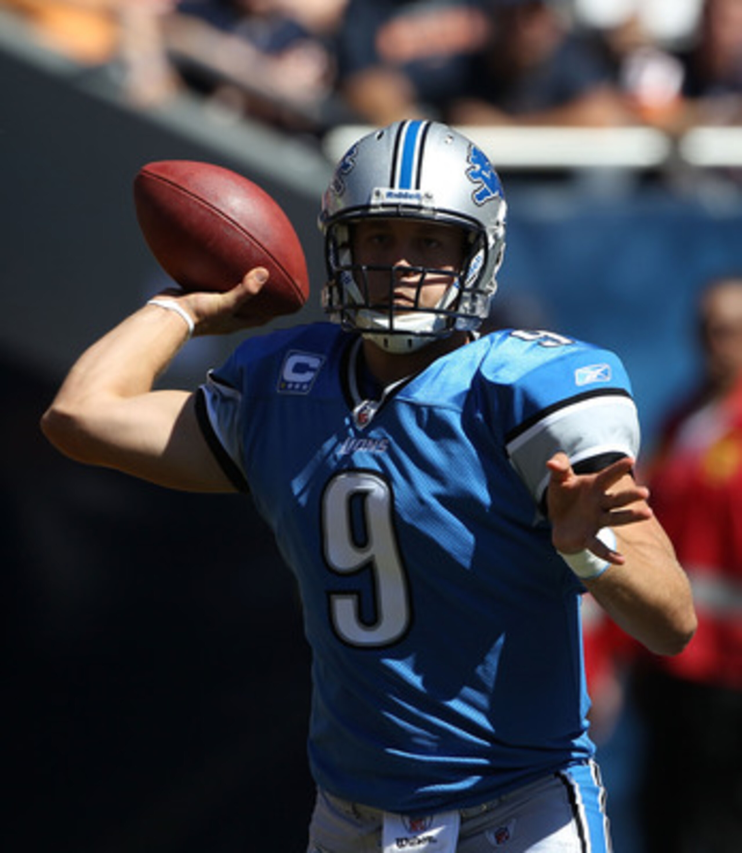 CHICAGO - SEPTEMBER 12: Matthew Stafford #9 of the Detroit Lions passes the ball against the Chicago Bears during the NFL season opening game at Soldier Field on September 12, 2010 in Chicago, Illinois. The Bears defeated the Lions 19-14. (Photo by Jonath