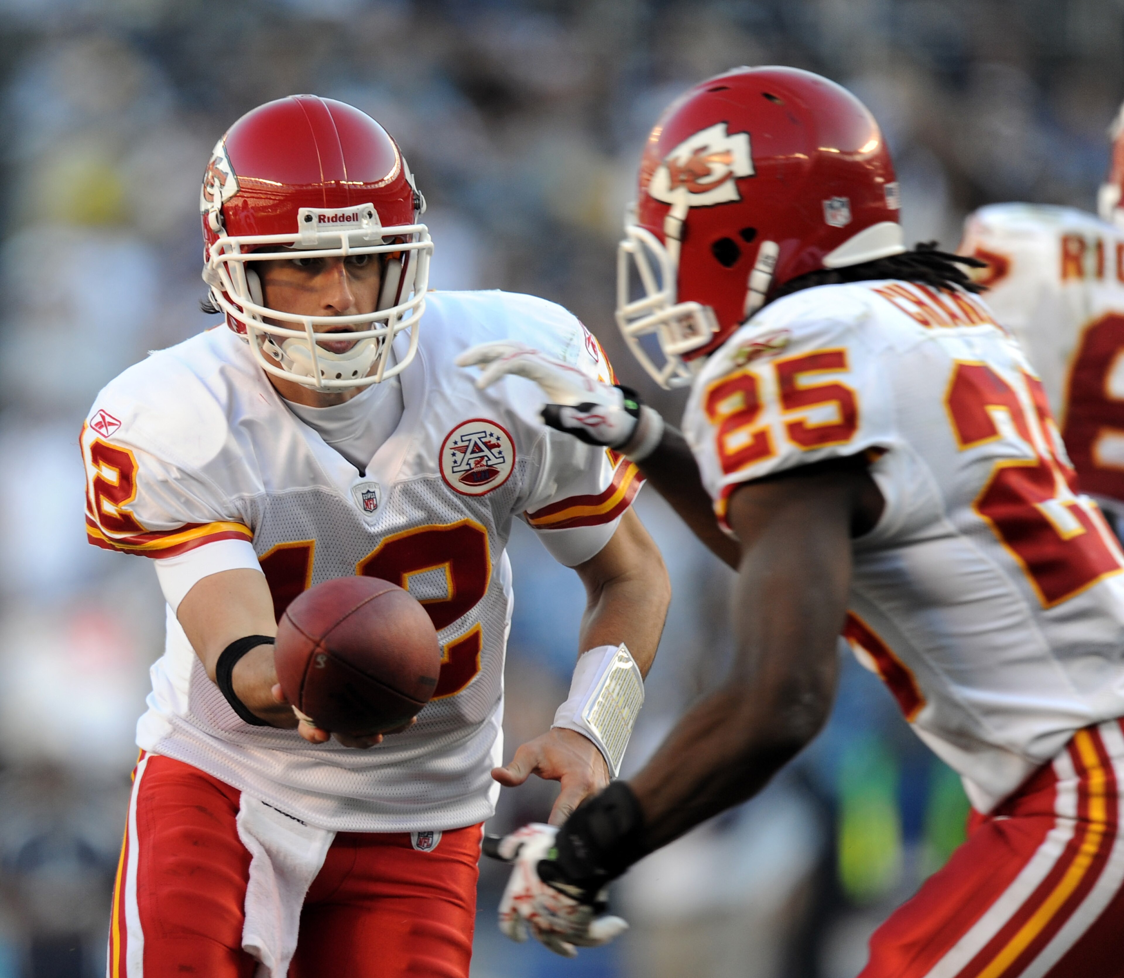 SAN DIEGO, CA - DECEMBER 12:  Brodie Croyle #12 of the Kansas City Chiefs handsoff to Jamaal Charles #25 against the San Diego Chargers at Qualcomm Stadium on December 12, 2010 in San Diego, California.  (Photo by Harry How/Getty Images)