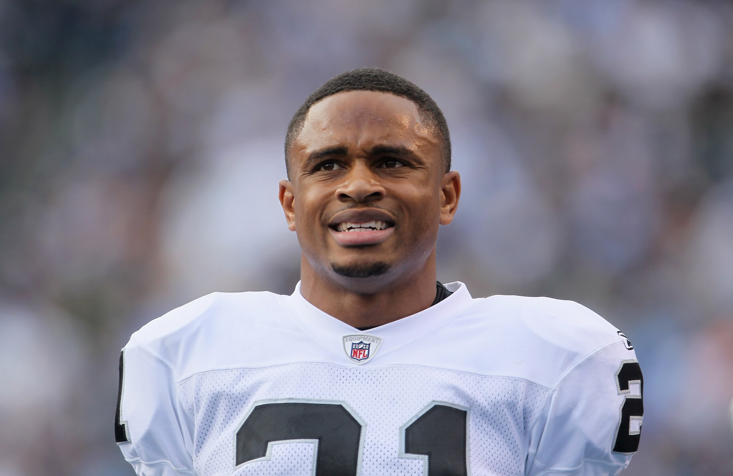 SAN DIEGO - DECEMBER 05: Nnamdi Asomugha #21 the Oakland Raiders looks on from the sideline against the San Diego Chargers at Qualcomm Stadium on December 5, 2010 in San Diego, California. The Raiders defeated the Chargers 28-13. (Photo by Jeff Gross/Ge SAN DIEGO - DECEMBER 05: Nnamdi Asomugha #21 the Oakland Raiders looks on from the sideline against the San Diego Chargers at Qualcomm Stadium on December 5, 2010 in San Diego, California. The Raiders defeated the Chargers 28-13. (Photo by Jeff Gross/Ge