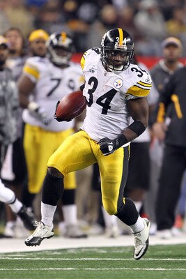 ARLINGTON, TX - FEBRUARY 06: Rashard Mendenhall #34 of the Pittsburgh Steelers runs the ball against the Green Bay Packers during Super Bowl XLV at Cowboys Stadium on February 6, 2011 in Arlington, Texas. The Packers won 31-25. (Photo by Jamie Squire/Ge ARLINGTON, TX - FEBRUARY 06: Rashard Mendenhall #34 of the Pittsburgh Steelers runs the ball against the Green Bay Packers during Super Bowl XLV at Cowboys Stadium on February 6, 2011 in Arlington, Texas. The Packers won 31-25. (Photo by Jamie Squire/Ge
