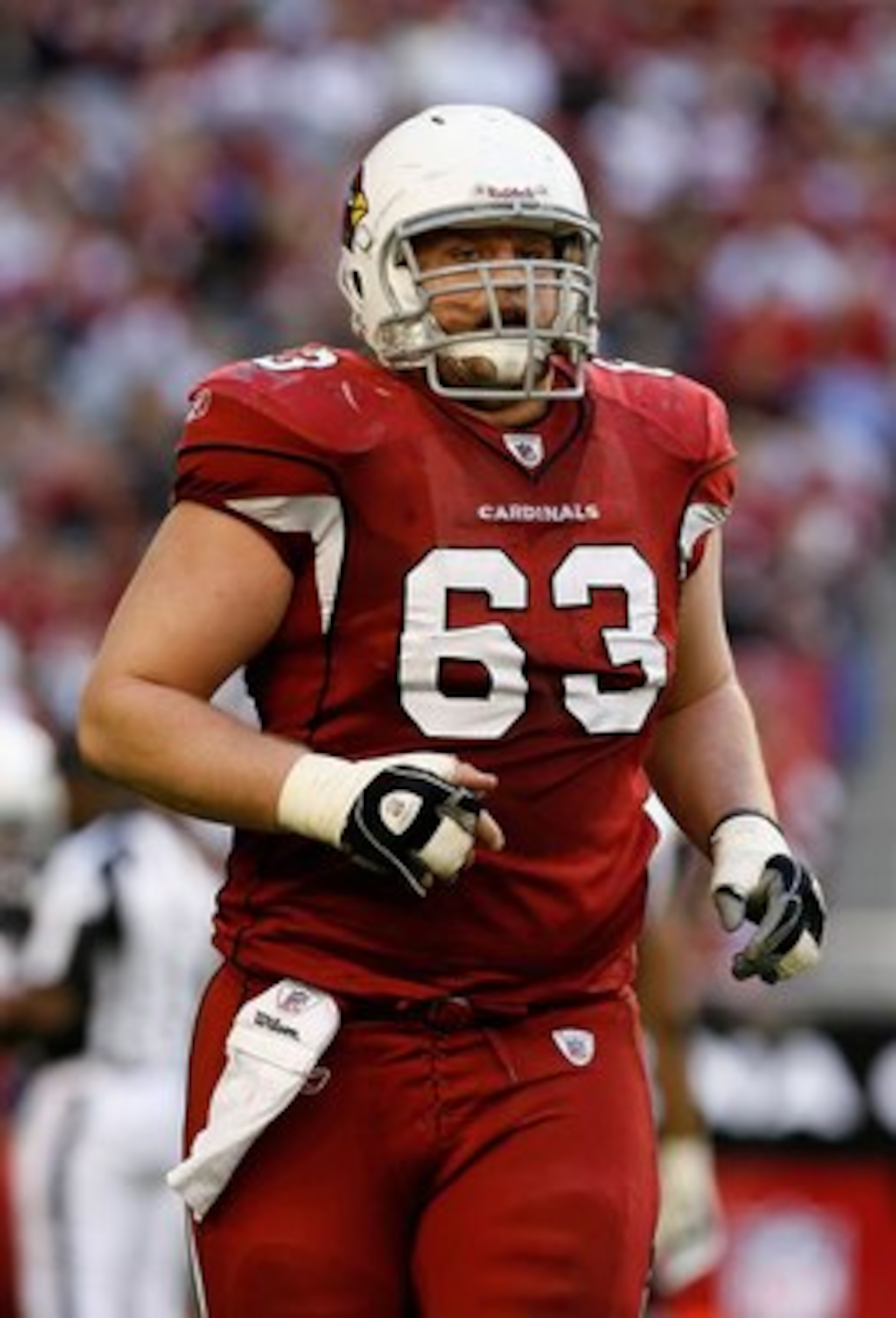 GLENDALE, AZ - DECEMBER 27:  Center Lyle Sendlein #63 of the Arizona Cardinals during the NFL game against the St. Louis Rams at the Universtity of Phoenix Stadium on December 27, 2009 in Glendale, Arizona. The Cardinals defeated the Rams 31-10.  (Photo b