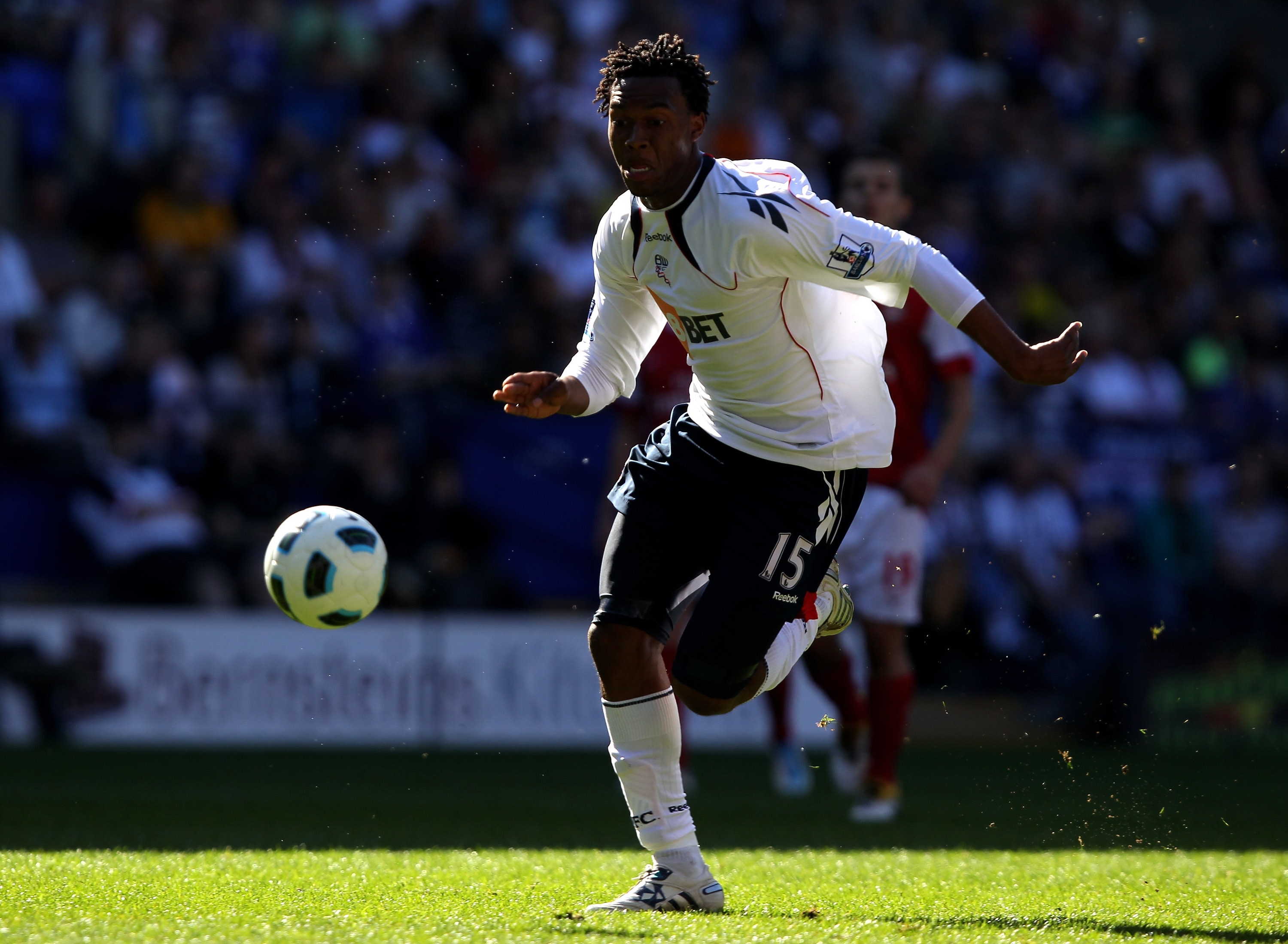 BOLTON, ENGLAND - APRIL 24: Daniel Sturridge of Bolton Wanderers surges forward during the Barclays Premier League match between Bolton Wanderers and Arsenal at the Reebok Stadium on April 24, 2011 in Bolton, England. (Photo by Clive Brunskill/Getty Imag BOLTON, ENGLAND - APRIL 24: Daniel Sturridge of Bolton Wanderers surges forward during the Barclays Premier League match between Bolton Wanderers and Arsenal at the Reebok Stadium on April 24, 2011 in Bolton, England. (Photo by Clive Brunskill/Getty Imag