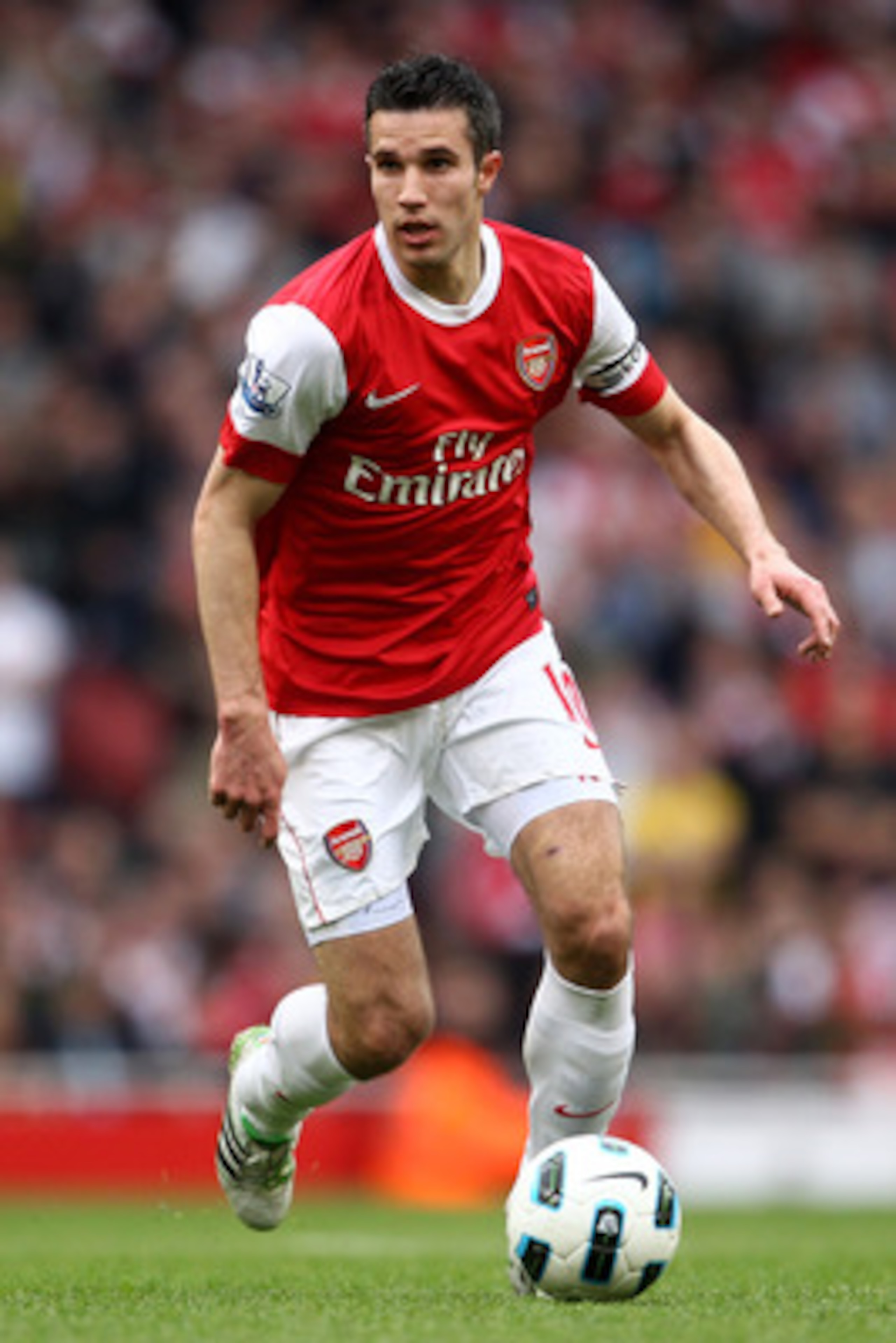 LONDON, ENGLAND - APRIL 02: Robin van Persie of Arsenal runs with the ball during the Barclays Premier League match between Arsenal and Blackburn Rovers at the Emirates Stadium on April 2, 2011 in London, England. (Photo by Julian Finney/Getty Images) LONDON, ENGLAND - APRIL 02: Robin van Persie of Arsenal runs with the ball during the Barclays Premier League match between Arsenal and Blackburn Rovers at the Emirates Stadium on April 2, 2011 in London, England. (Photo by Julian Finney/Getty Images)
