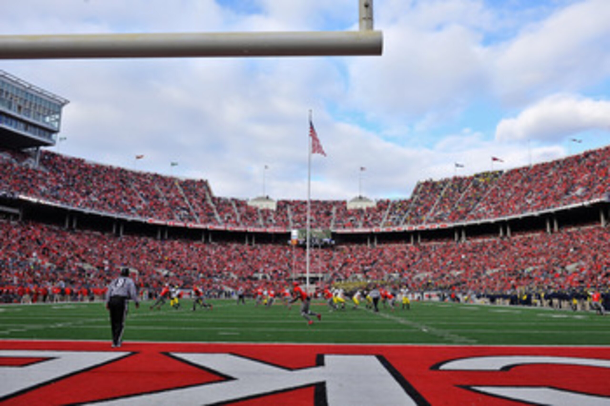 COLUMBUS, OH - NOVEMBER 27:  The Michigan Wolverines and The Ohio State Buckeyes face each other in the 107th meeting between the two schools at Ohio Stadium on November 27, 2010 in Columbus, Ohio.  (Photo by Jamie Sabau/Getty Images)