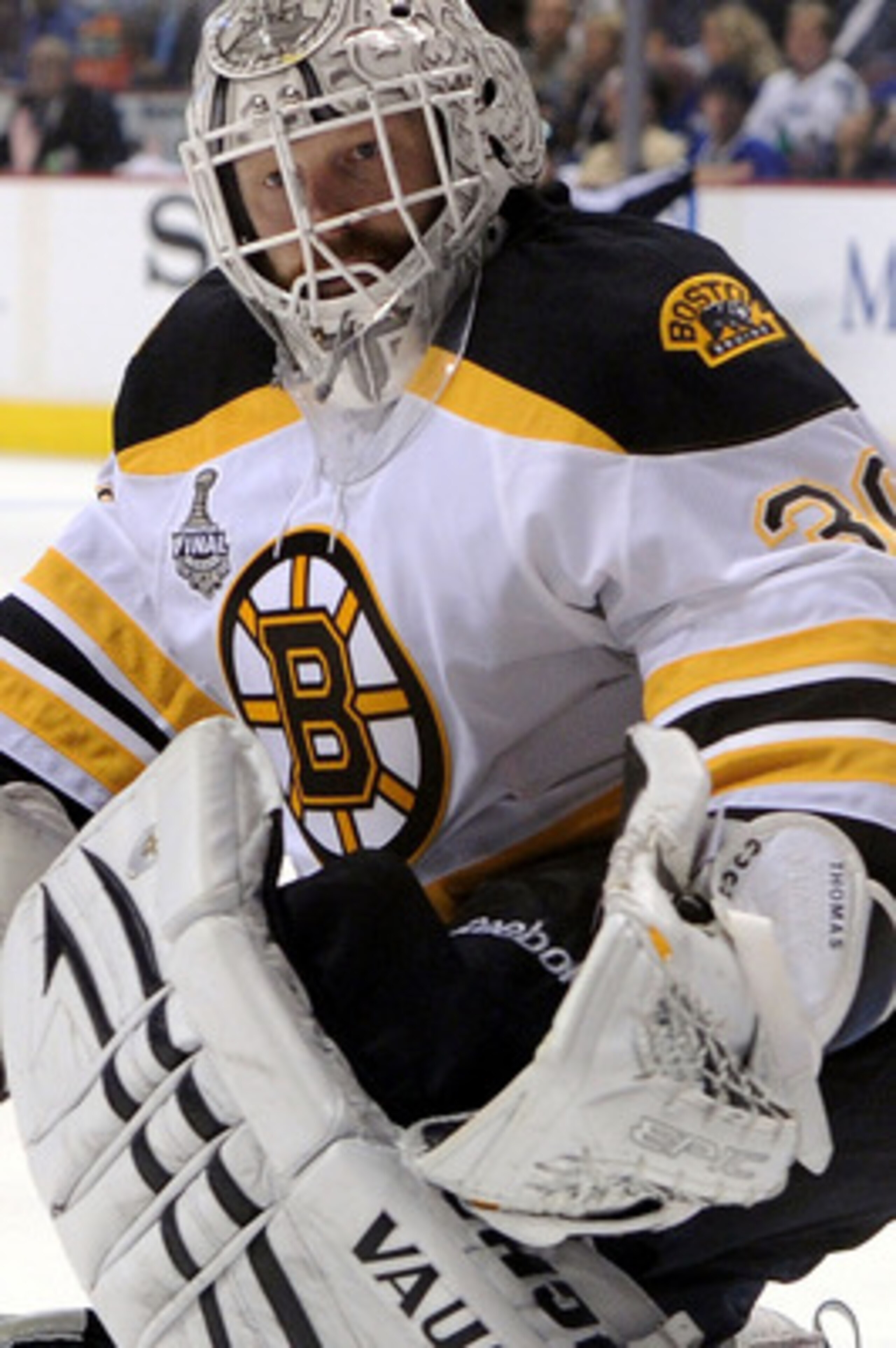 VANCOUVER, BC - JUNE 01:  Tim Thomas #30 of the Boston Bruins tends goal against the Vancouver Canucks during game one of the 2011 NHL Stanley Cup Finals at Rogers Arena on June 1, 2011 in Vancouver, Canada.  (Photo by Harry How/Getty Images)