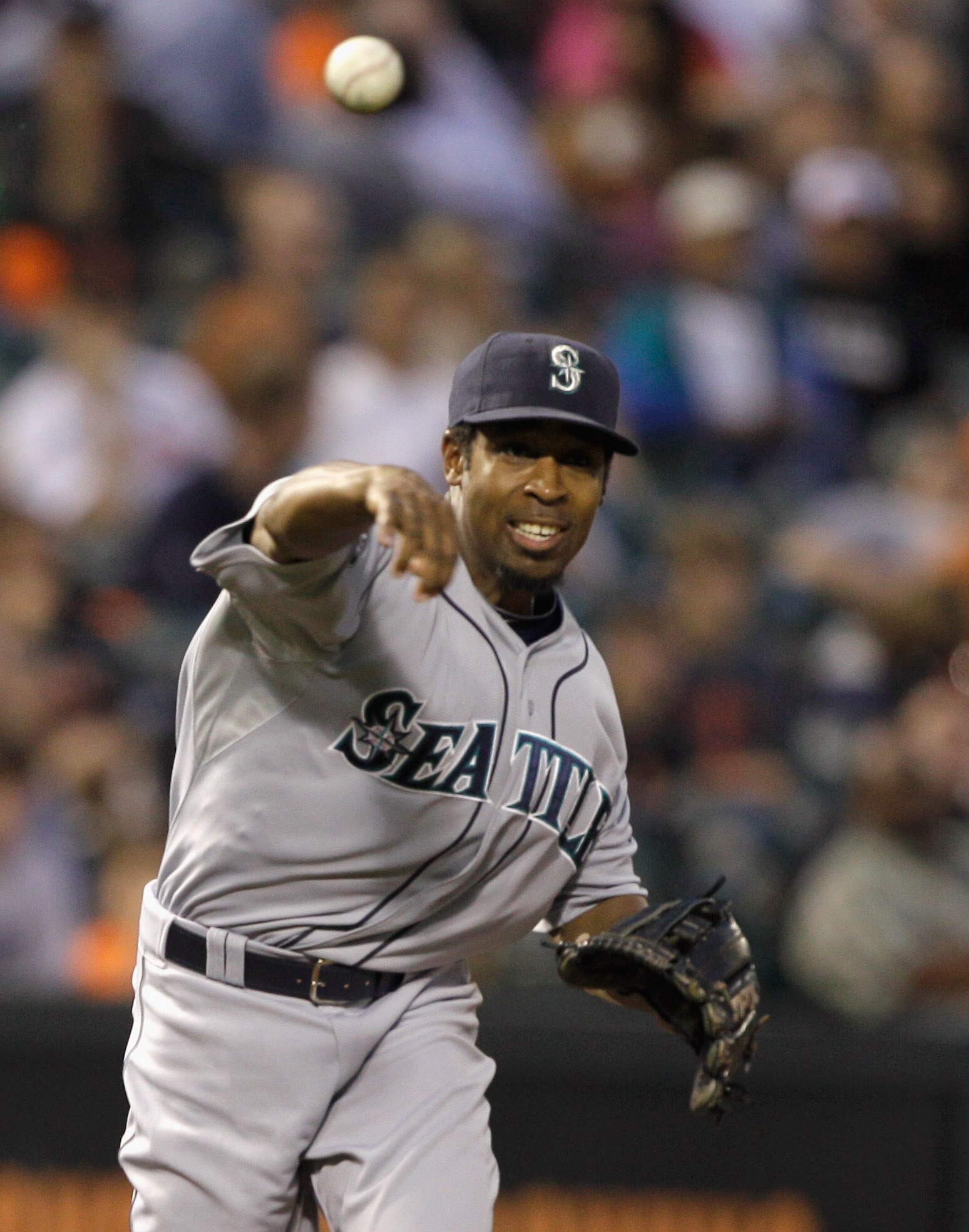 BALTIMORE, MD - MAY 12: Chone Figgins #9 of the Seattle Mariners in action against the Baltimore Orioles at Oriole Park at Camden Yards on May 12, 2011 in Baltimore, Maryland.  (Photo by Rob Carr/Getty Images)