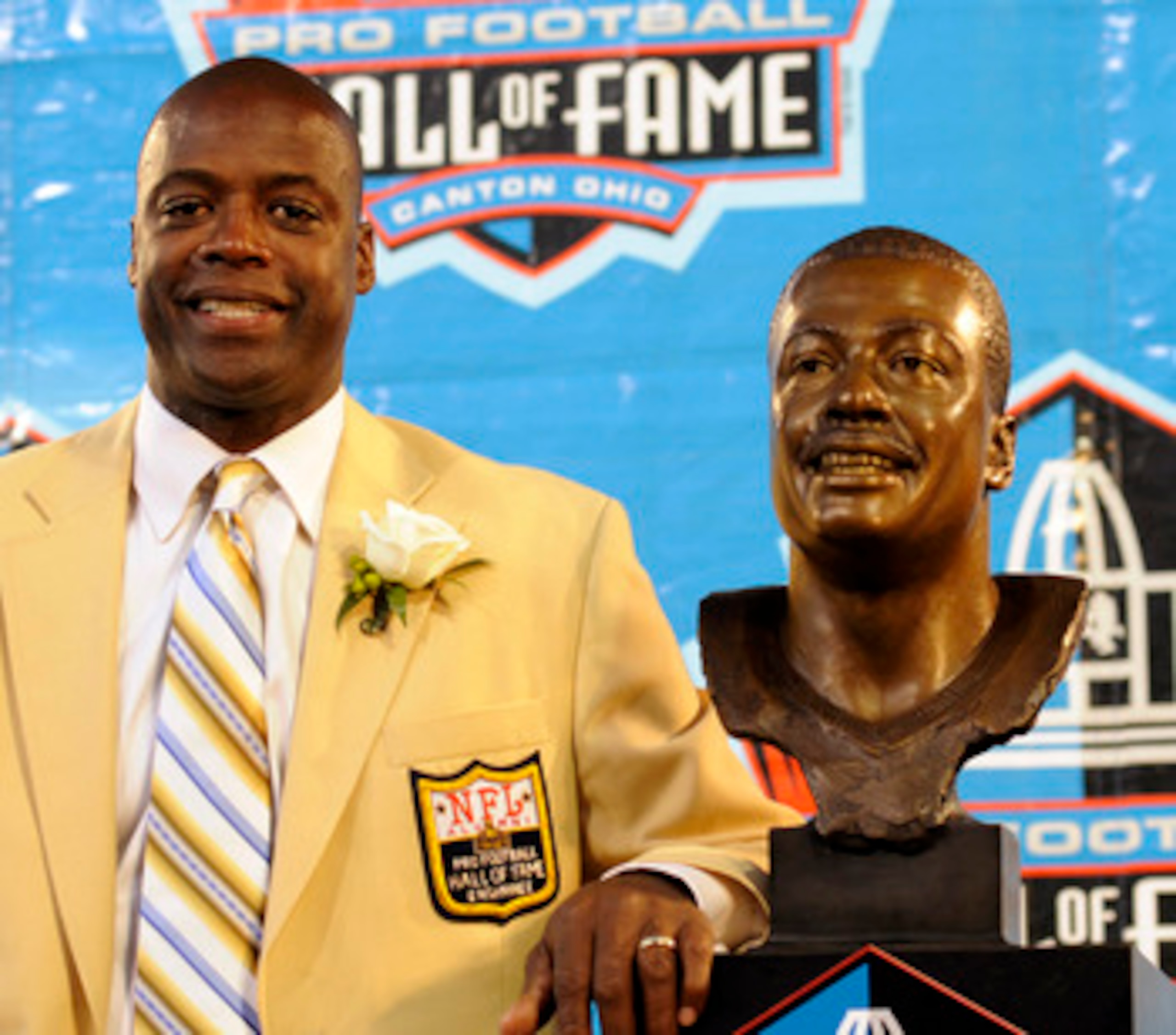 CANTON, OH - AUGUST 2:  Darrell Green formerly of the Washington Redskins  talks to fans  during the Class of 2008 Pro Football Hall of Fame Enshrinement Ceremony at Fawcett Stadium on August 2, 2008 in Canton, Ohio.   (Photo by Al Messerschmidt/Getty Ima