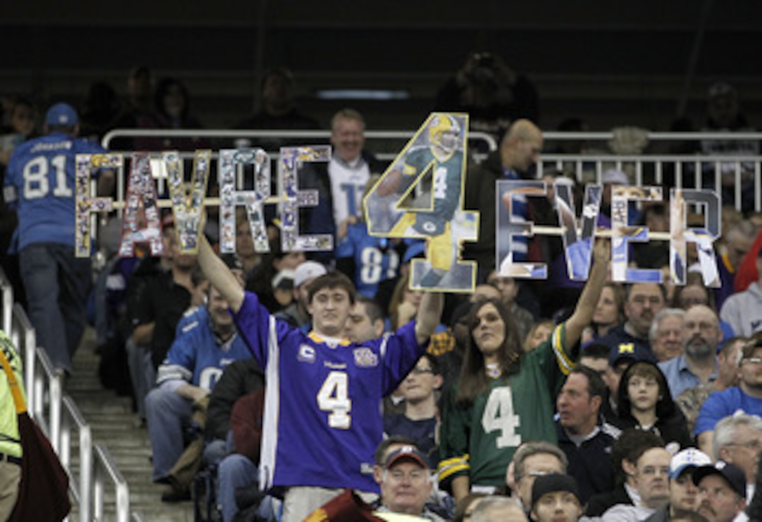 DETROIT, MI - JANUARY 02: Fans show their support for Brett Favre #4 of the Minnesota Vikings while they play the Detroit Lions at Ford Field on January 2, 2011 in Detroit, Michigan. Detroit won the game 20-13.  (Photo by Gregory Shamus/Getty Images)