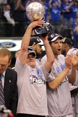 DALLAS, TX - MAY 25:  Owner Mark Cuban and the Dallas Mavericks celebrate their 100-96 victory against the Oklahoma City Thunder in Game Five of the Western Conference Finals during the 2011 NBA Playoffs at American Airlines Center on May 25, 2011 in Dall