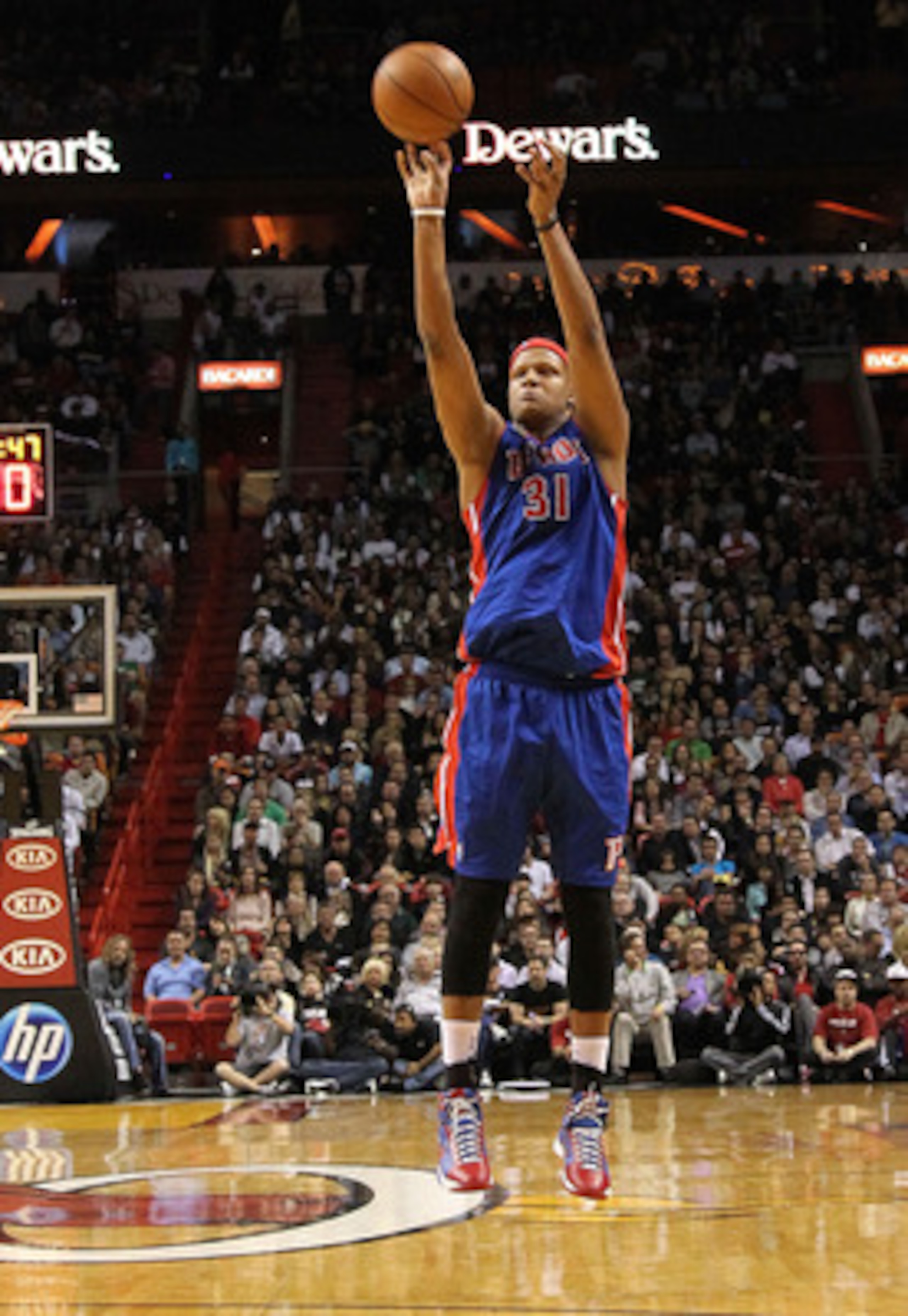 MIAMI, FL - JANUARY 28:  Charlie Villanueva #31 of of the Detroit Pistons shoots a jump shot during a game against the Miami Heat at American Airlines Arena on January 28, 2011 in Miami, Florida. NOTE TO USER: User expressly acknowledges and agrees that,