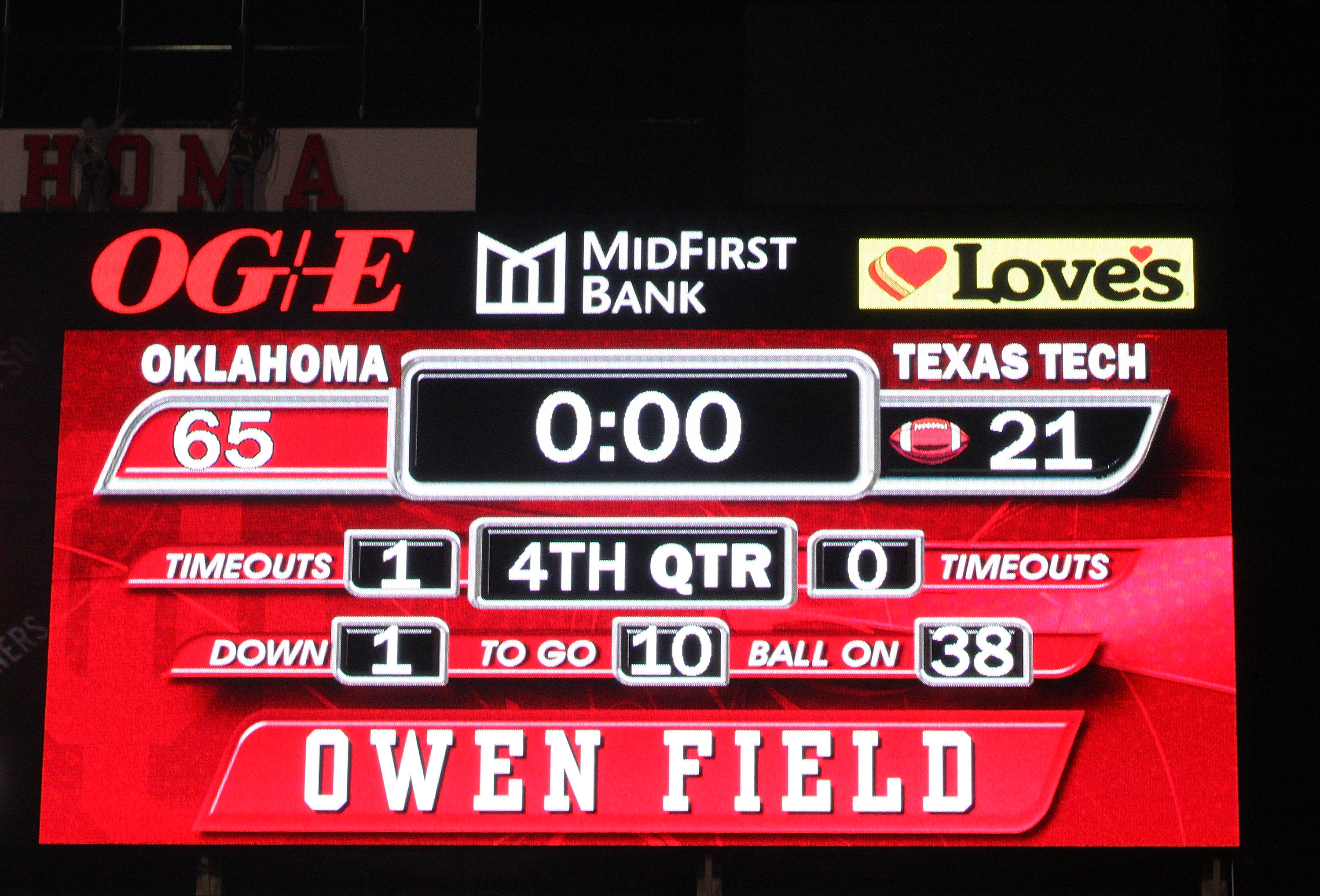 NORMAN, OK - NOVEMBER 22:  A general view of the scoreboard after the Oklahoma Sooners defeated the Texas Tech Red Raiders 65-21 at Memorial Stadium on November 22, 2008 in Norman, Oklahoma.  (Photo by Ronald Martinez/Getty Images)