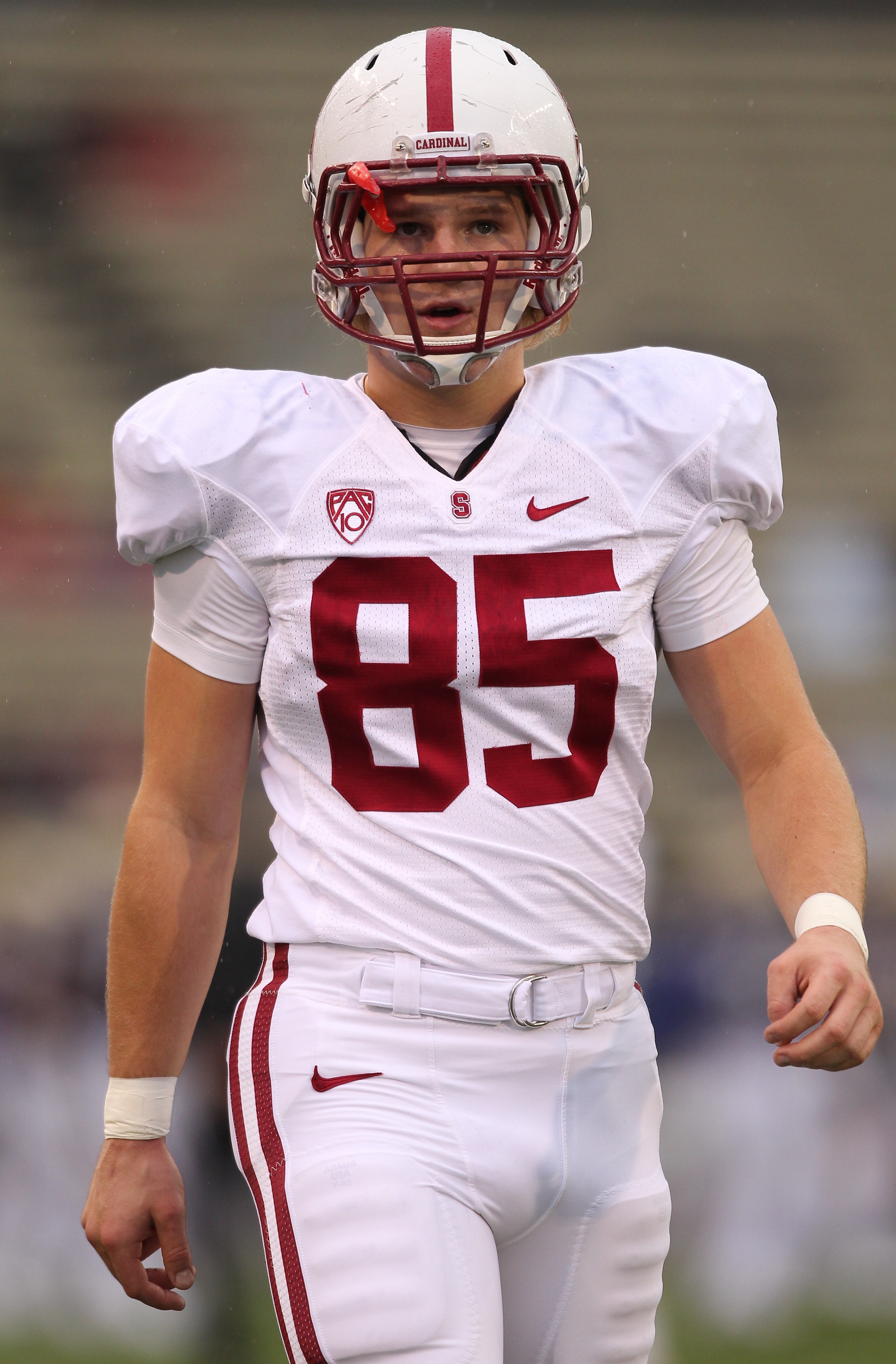 SEATTLE - OCTOBER 30:  Tight end Ryan Hewitt #85 of the Stanford Cardinal looks on during warmups prior to the game against the Washington Huskies on October 30, 2010 at Husky Stadium in Seattle, Washington. Stanford won 41-0. (Photo by Otto Greule Jr/Get