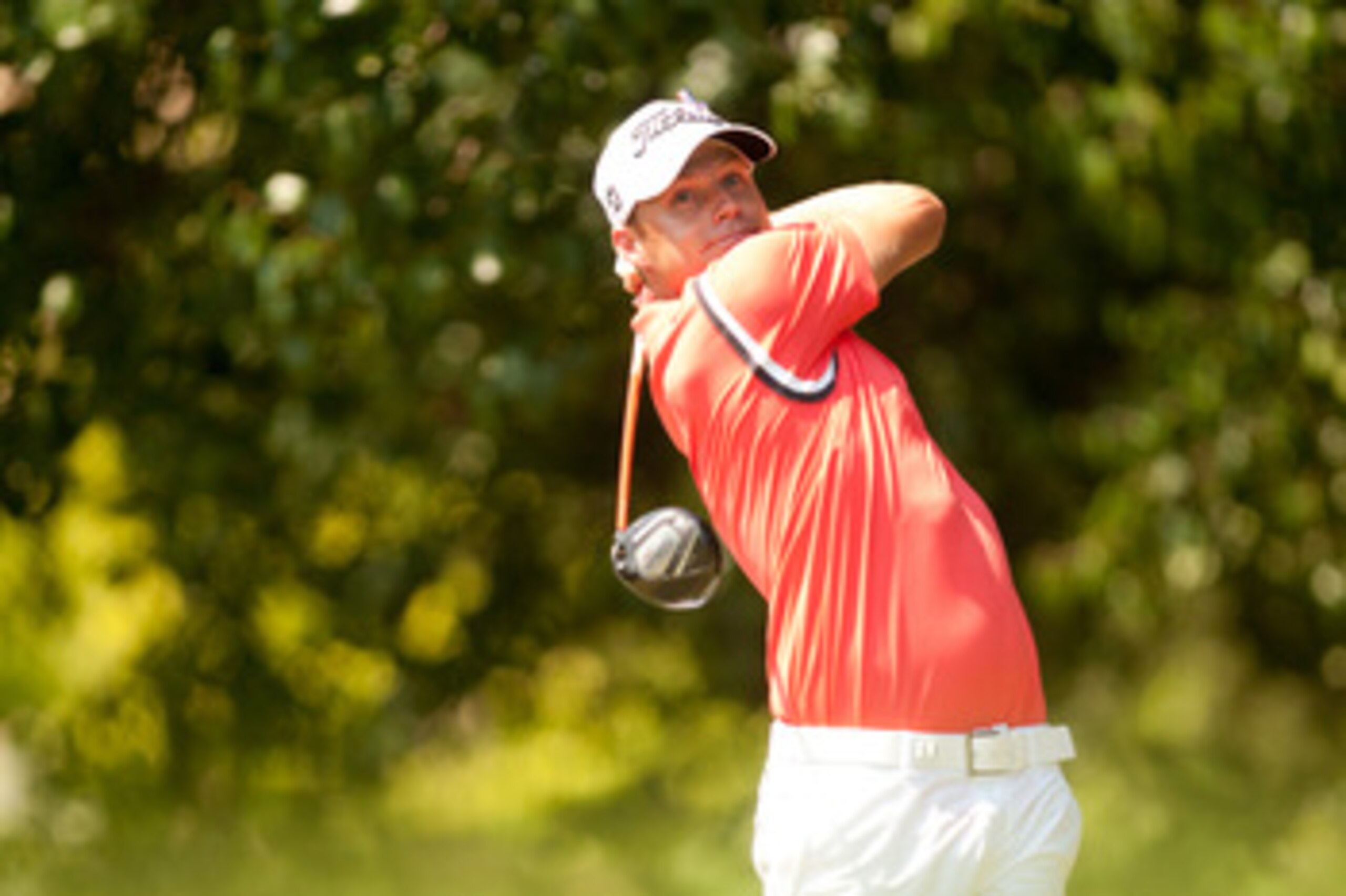 IRVING, TX - MAY 29: Nick Watney plays a tee shot during the final round of the HP Byron Nelson Championship at TPC Four Seasons at Las Colinas on May 29, 2011 in Irving, Texas. (Photo by Darren Carroll/Getty Images)