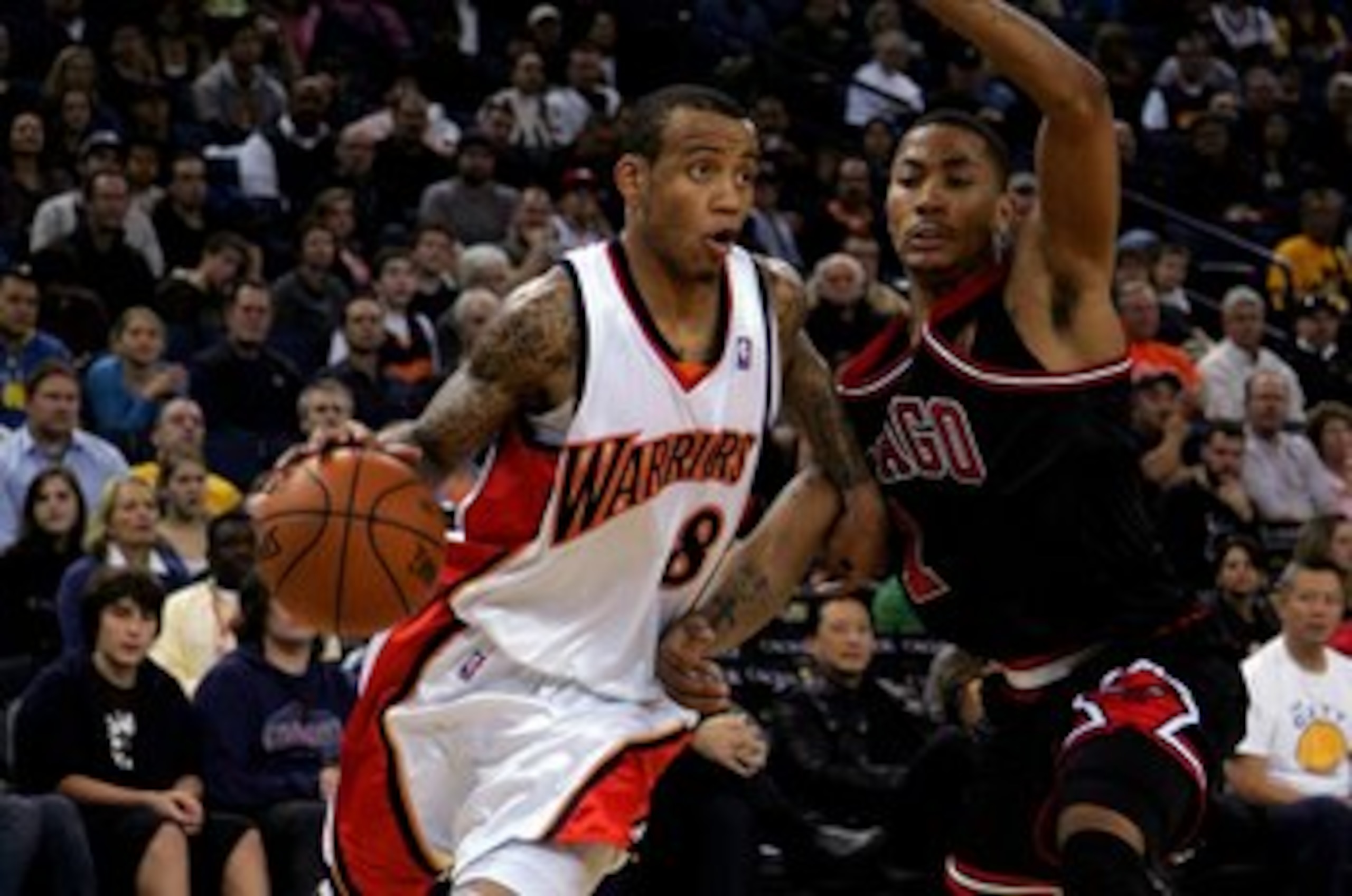 OAKLAND, CA - JANUARY 18:  Monta Ellis #8 of the Golden State Warriors in action during their game against the Chicago Bulls at Oracle Arena on January 18, 2010 in Oakland, California.  NOTE TO USER: User expressly acknowledges and agrees that, by downloa
