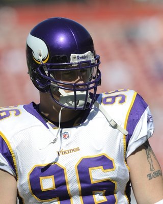 TAMPA, FL - NOVEMBER 16: Defensive end Brian Robison #96 of the Minnesota Vikings warms up for play against the Tampa Bay Buccaneers at Raymond James Stadium on November 16, 2008 in Tampa, Florida.  (Photo by Al Messerschmidt/Getty Images)