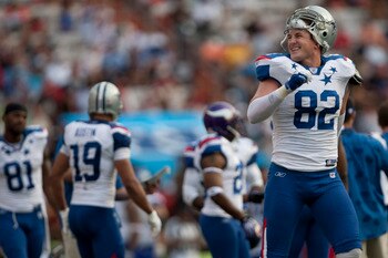 HONOLULU - JANUARY 30:  Jason Witten, #82 of the Dallas Cowboys, smiles during the 2011 NFL Pro Bowl at Aloha Stadium on January 30, 2011 in Honolulu, Hawaii.  (Photo by Kent Nishimura/Getty Images)