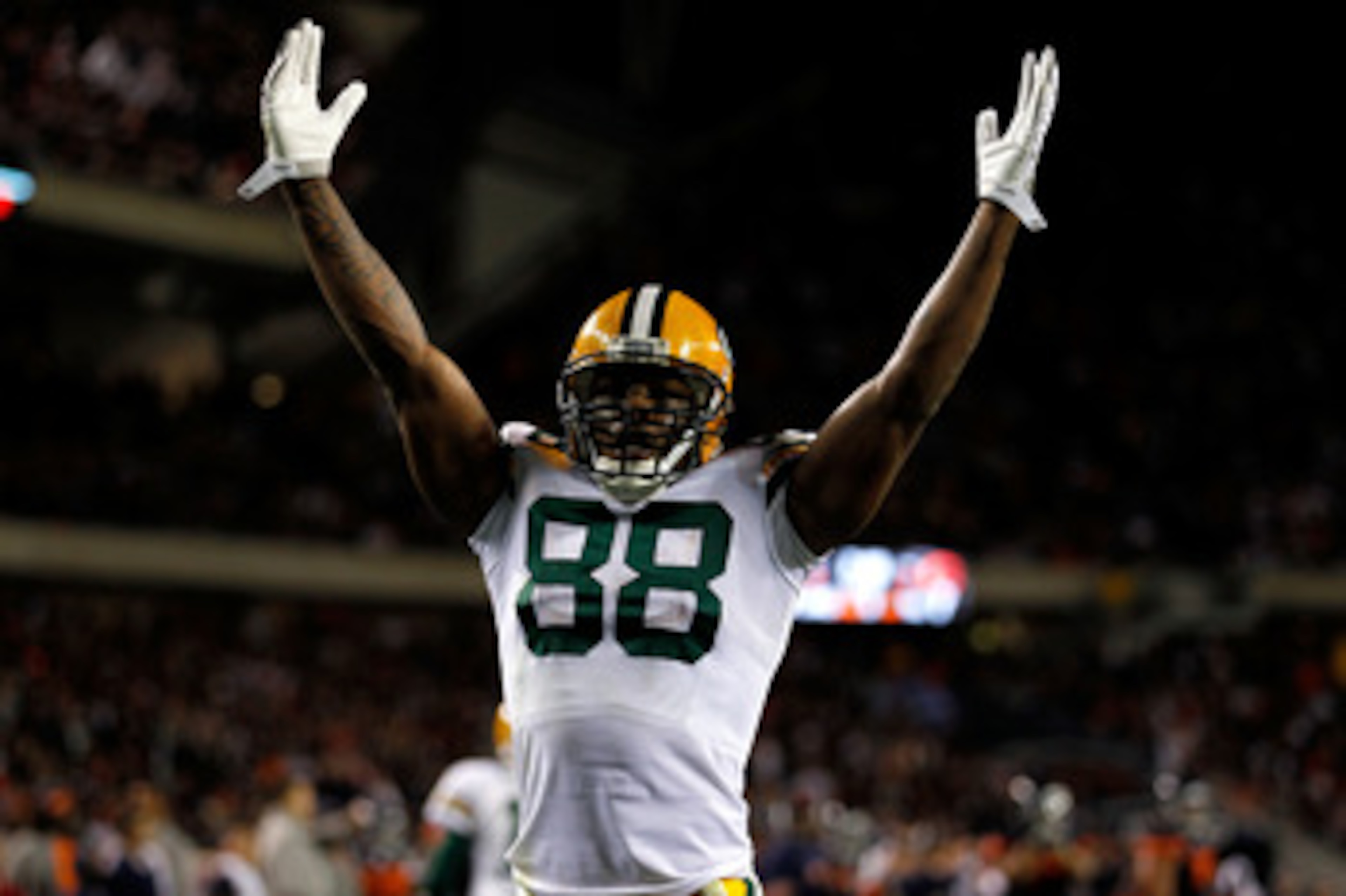 CHICAGO - SEPTEMBER 27:  Jermichael Finley #88 of the Green Bay Packers reacts in the second half against the Chicago Bears at Soldier Field on September 27, 2010 in Chicago, Illinois. The Bears won 20-17. (Photo by Jonathan Daniel/Getty Images)