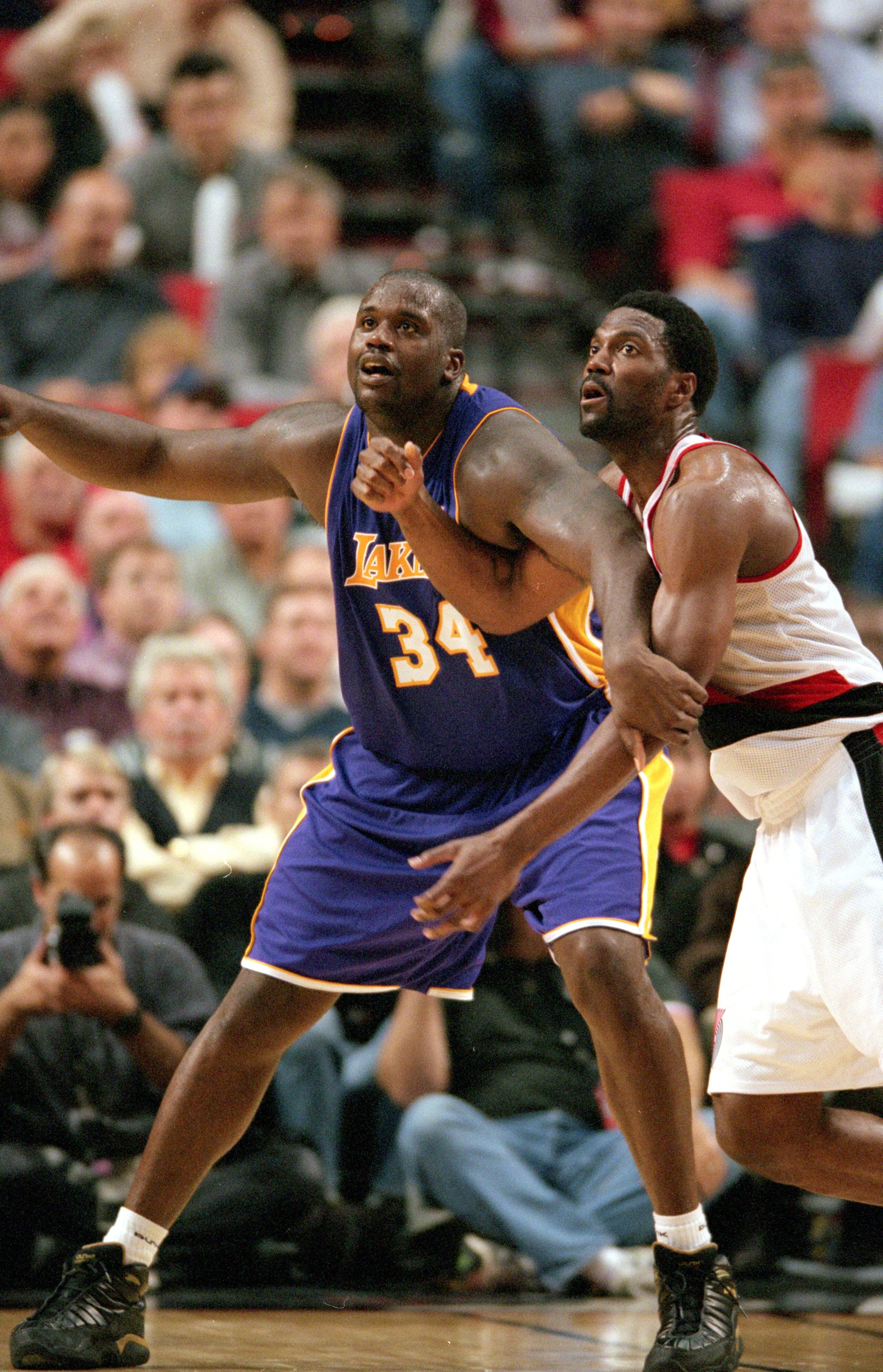 31 Oct 2000: Shaquille O''Neal #34 of the Los Angeles Lakers guards Dale Davis #34 of the Portland Trail Blazers at the Rose Garden in Portland, Oregon. The Lakers defeated the Blazers 96-86. NOTE TO USER: It is expressly understood that the only rights A 31 Oct 2000: Shaquille O''Neal #34 of the Los Angeles Lakers guards Dale Davis #34 of the Portland Trail Blazers at the Rose Garden in Portland, Oregon. The Lakers defeated the Blazers 96-86. NOTE TO USER: It is expressly understood that the only rights A