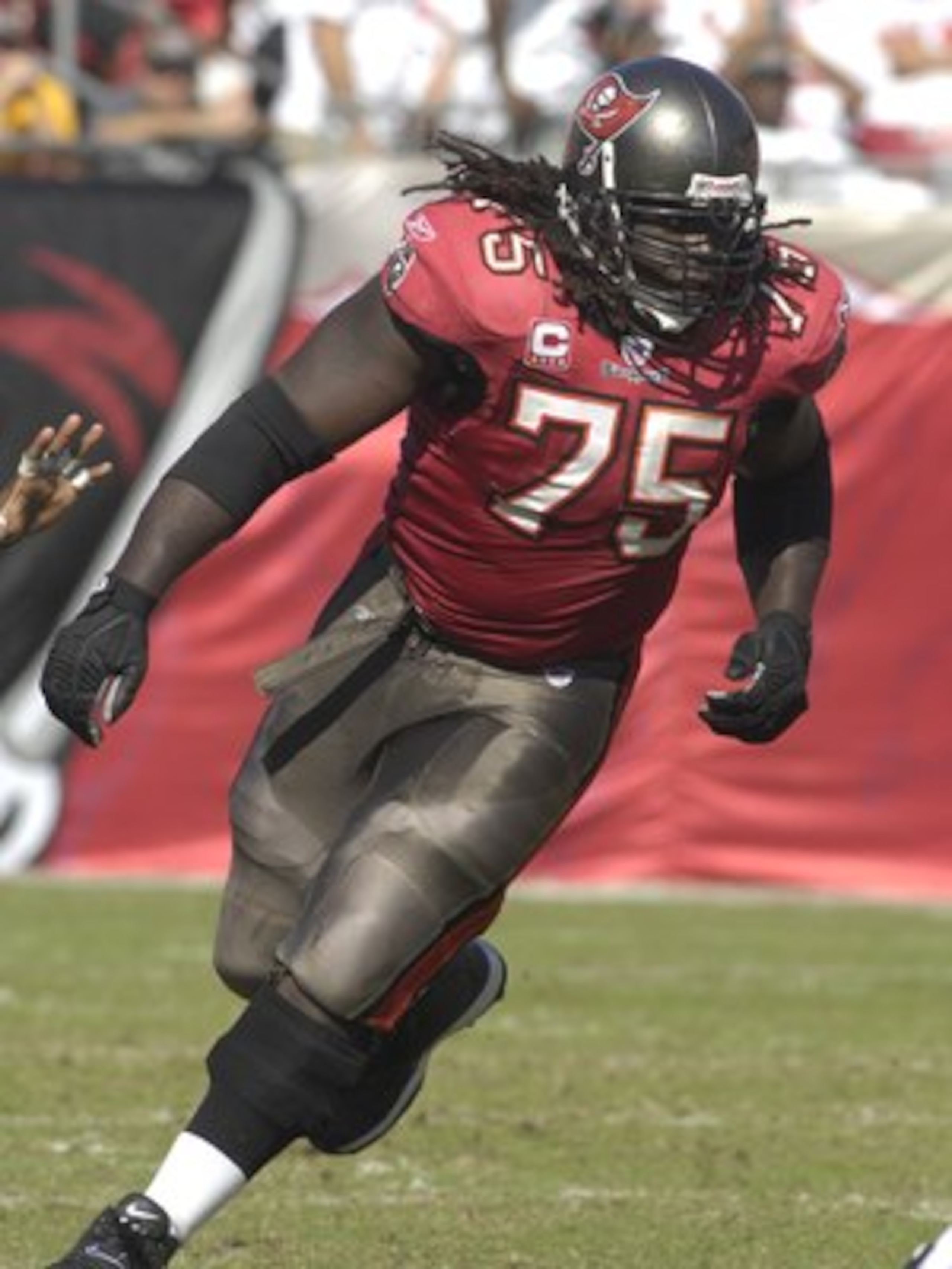 TAMPA, FL - NOVEMBER 4: Guard Davin Joseph #75 of the Tampa Bay Buccaneers sets to block against the Arizona Cardinals at the Raymond James Stadium  on November 4, 2007 in Tampa, Florida.  The Bucs won 17 - 10. (Photo by Al Messerschmidt/Getty Images)