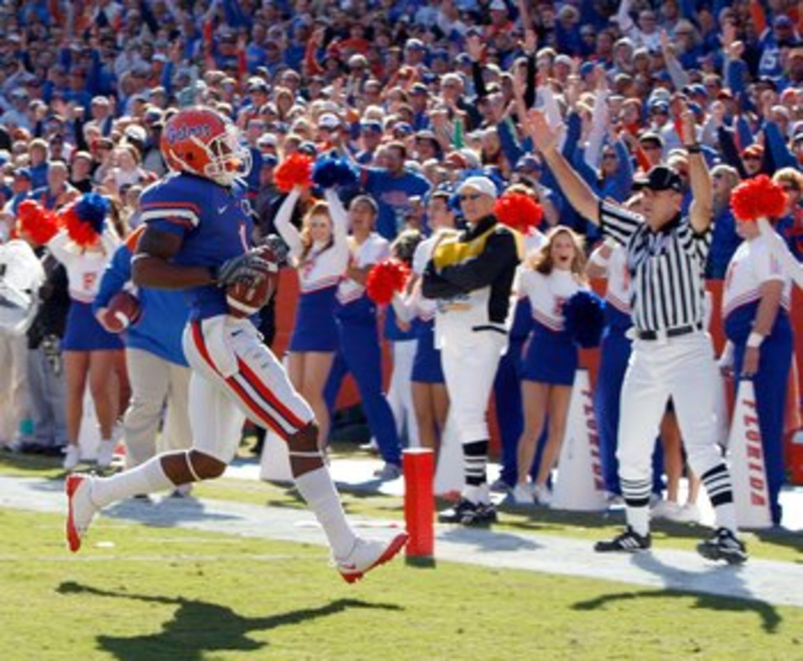 GAINESVILLE, FL - NOVEMBER 22:  Percy Harvin #1 of the Florida Gators scores a touchdown during the game against the Citadel Bulldogs at Ben Hill Griffin Stadium on November 22, 2008 in Gainesville, Florida.  (Photo by Sam Greenwood/Getty Images)