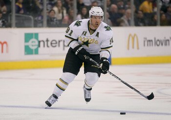 LOS ANGELES, CA - APRIL 02:  Brad Richards #91 of the Dallas Stars skates against the Los Angeles Kings at Staples Center on April 2, 2011 in Los Angeles, California.  (Photo by Jeff Gross/Getty Images)