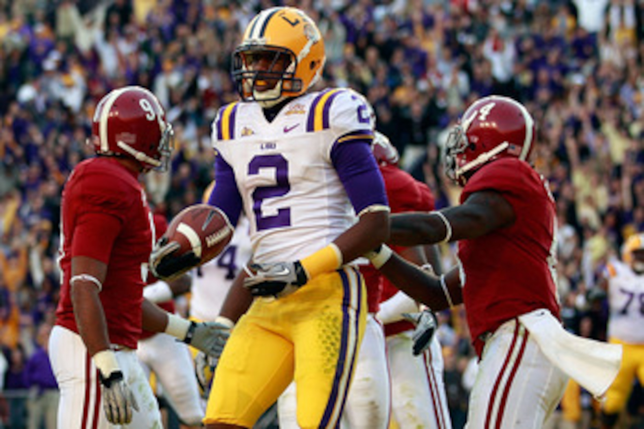 BATON ROUGE, LA - NOVEMBER 06:  Rueben Randle #2 of the Louisiana State University Tigers celebrates after scoring on a two point conversion against the Alabama Crimson Tide at Tiger Stadium on November 6, 2010 in Baton Rouge, Louisiana. The Tigers defeat