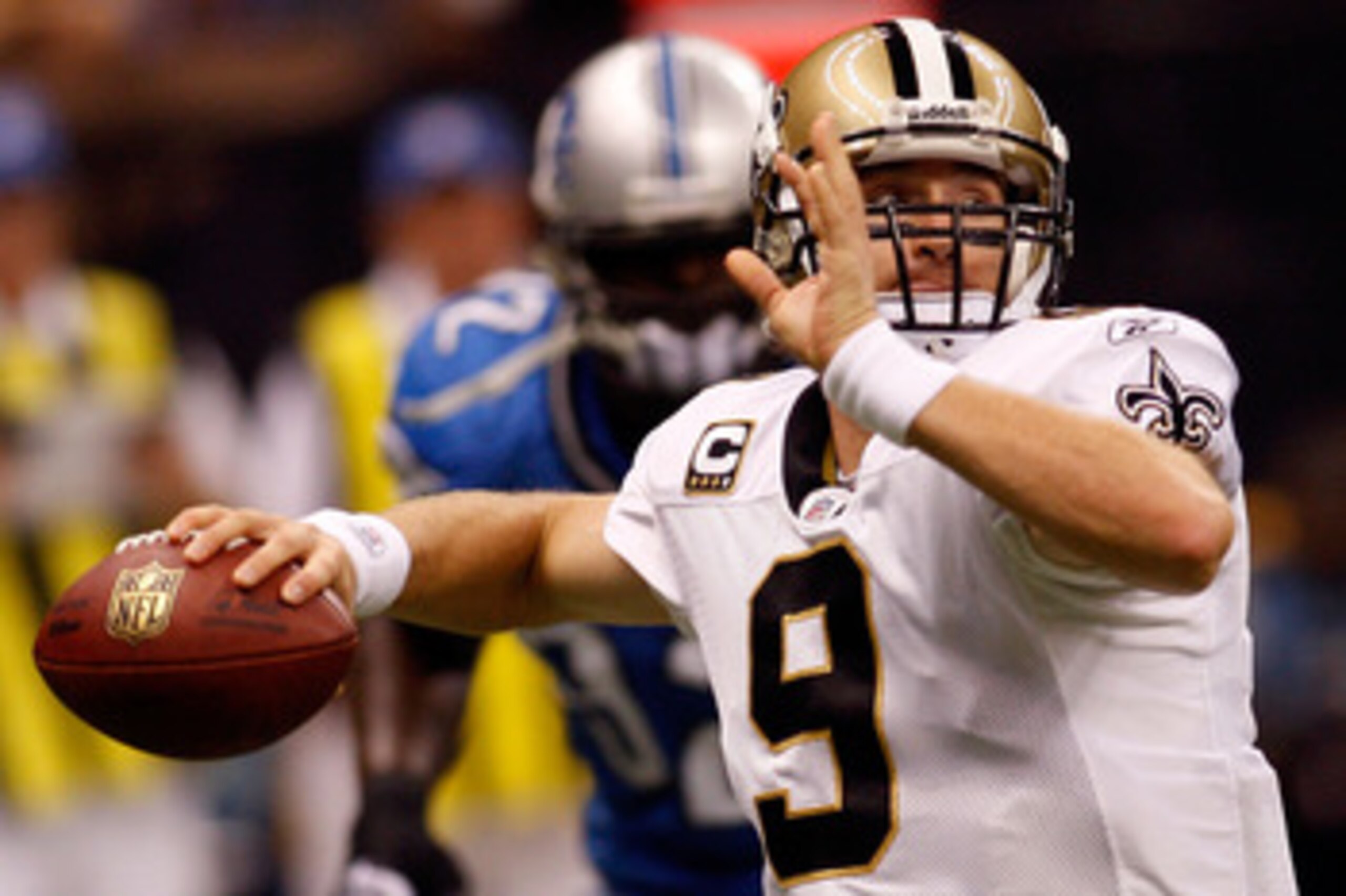 NEW ORLEANS - SEPTEMBER 13:  Quarterback Drew Brees #9 of the New Orleans Saints throws a pass against the Detroit Lions at the Louisiana Superdome on September 13, 2009 in New Orleans, Louisiana.  (Photo by Chris Graythen/Getty Images)