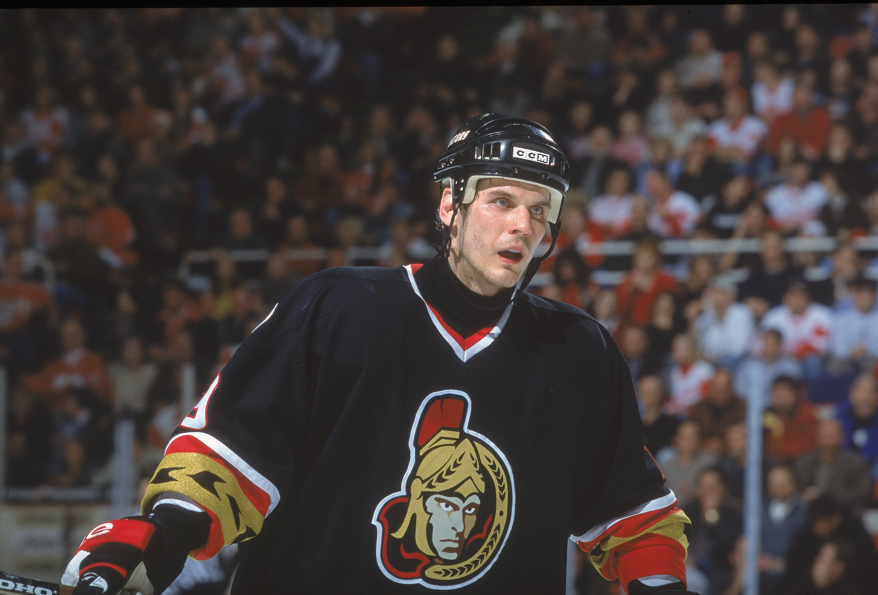 5 Feb 2001:  Alexei Yashin #19 of the Ottawa Senators skates on the ice during the game against the Detroit Red Wings at the Joe Louis Arena in Detroit, Michigan. The Red Wings defeated the Senators 4-2.Mandatory Credit: Tom Pigeon  /Allsport