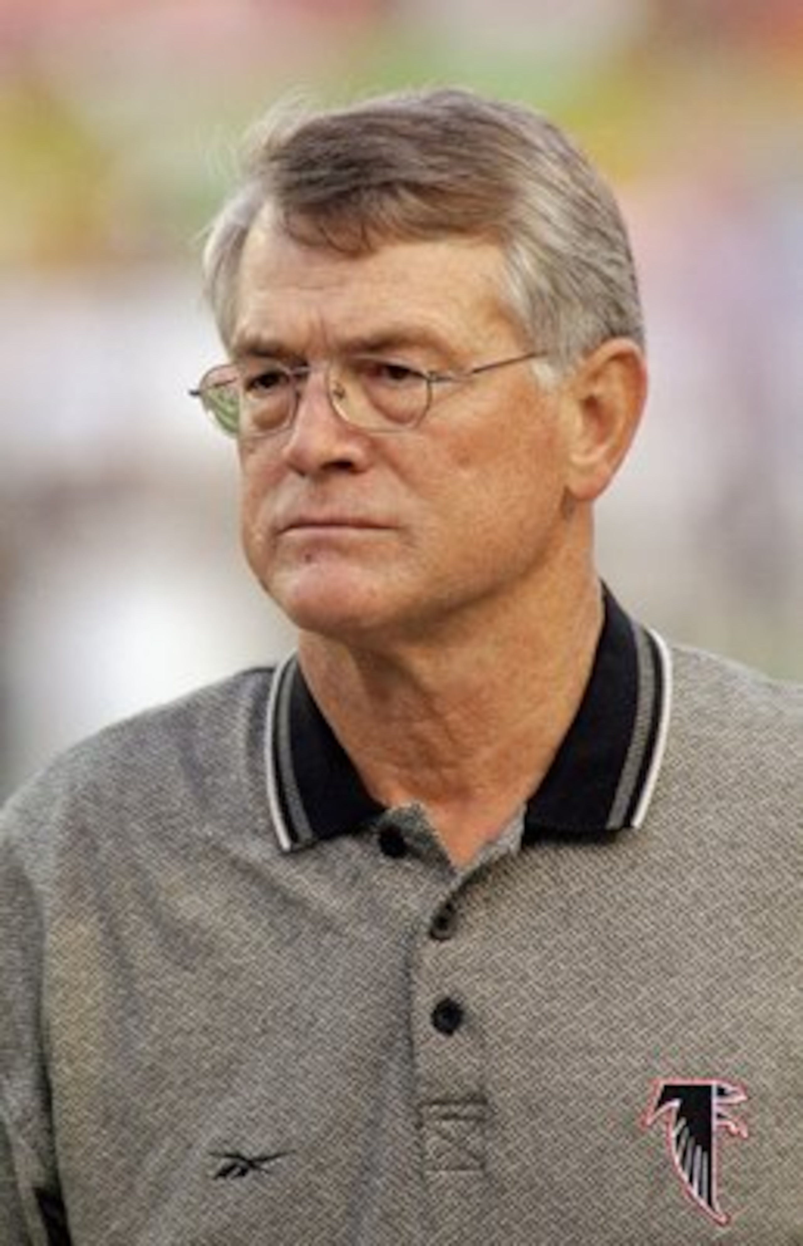 31 Jan 1999:  Coach Dan Reeves of the Atlanta Falcons looking on during the Super Bowl XXXIII Game against the Denver Broncos at the Pro Player Stadium in Miami, Florida. The Broncos defeated the Falcons 34-19.