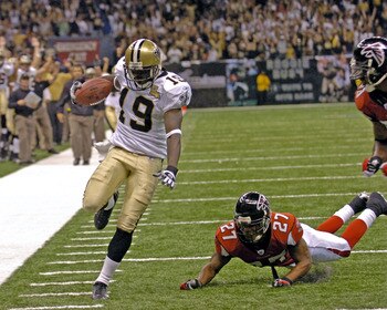 New Orleans Saints wide receiver Devery Henderson scores a first quarter touchdown  against the Atlanta Falcons on  ESPN Monday Night Football  game September 25, 2006 in New Orleans. The Saints won 23 - 3.  (Photo by Al Messerschmidt/Getty Images)