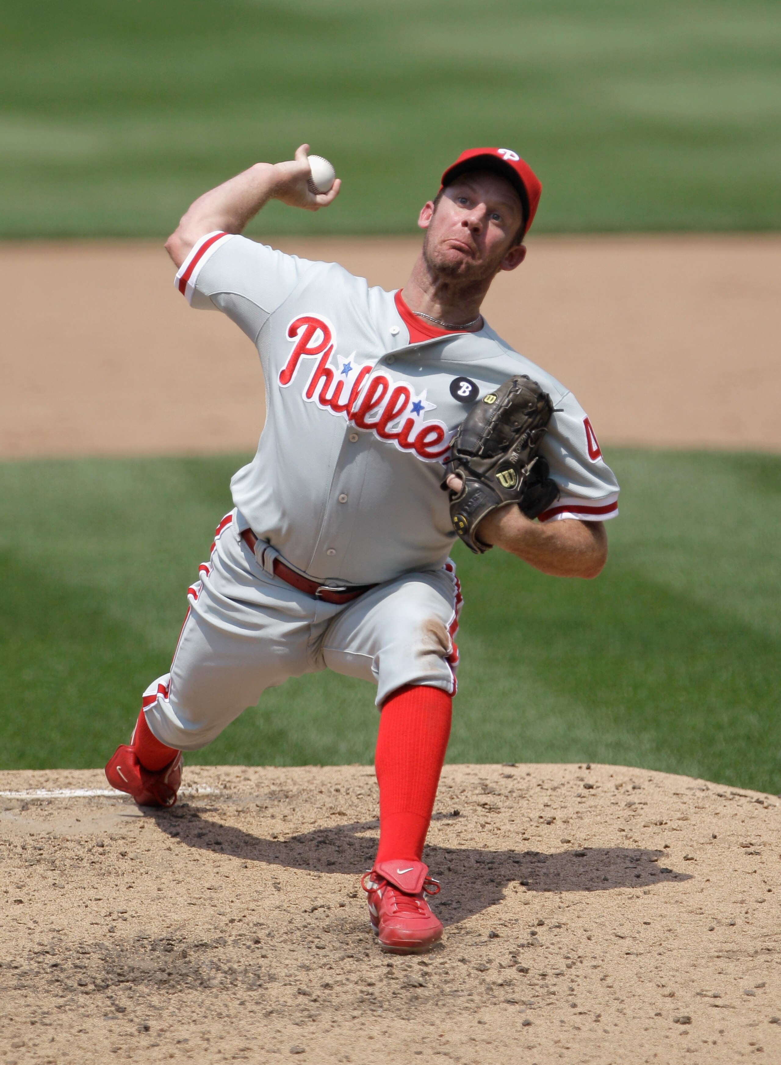 WASHINGTON, DC - JUNE 01:  Starting pitcher Roy Oswalt #44 of the Philadelphia Phillies delivers to a Philadelphia Phillies batter during the fifth inning at Nationals Park on June 1, 2011 in Washington, DC.  (Photo by Rob Carr/Getty Images)