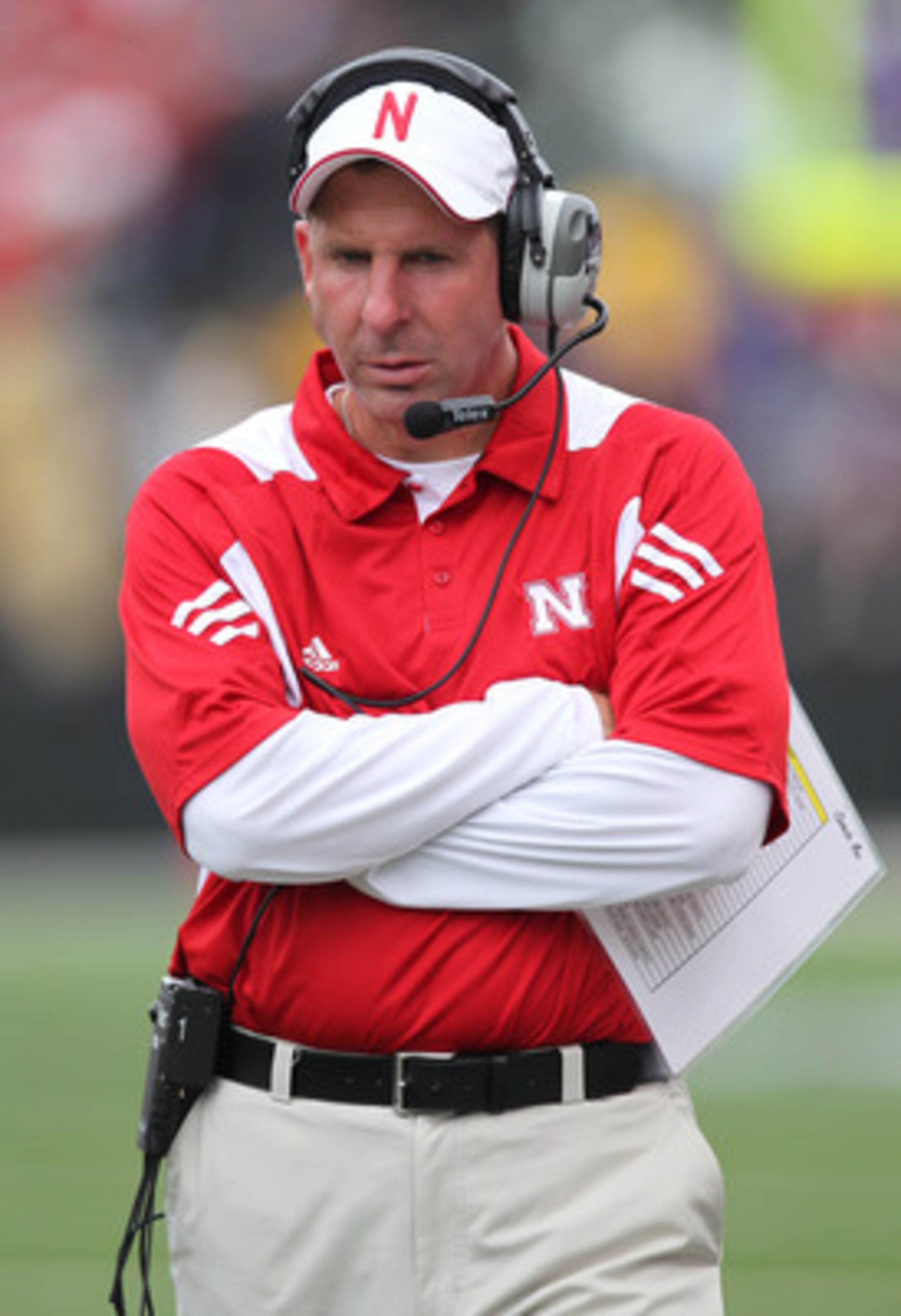 SEATTLE - SEPTEMBER 18: Head coach Bo Pelini of the Nebraska Cornhuskers looks on during the game against the Washington Huskies on September 18, 2010 at Husky Stadium in Seattle, Washington. (Photo by Otto Greule Jr/Getty Images) SEATTLE - SEPTEMBER 18: Head coach Bo Pelini of the Nebraska Cornhuskers looks on during the game against the Washington Huskies on September 18, 2010 at Husky Stadium in Seattle, Washington. (Photo by Otto Greule Jr/Getty Images)