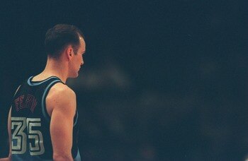 21 Feb 1995:  Danny Ferry of the Cleveland Cavaliers walks off court during the Cavaliers 99-91 victory over the New York Knicks at Madison Square Garden in New York, New York.     Mandatory Credit: Doug Pensinger/Allsport