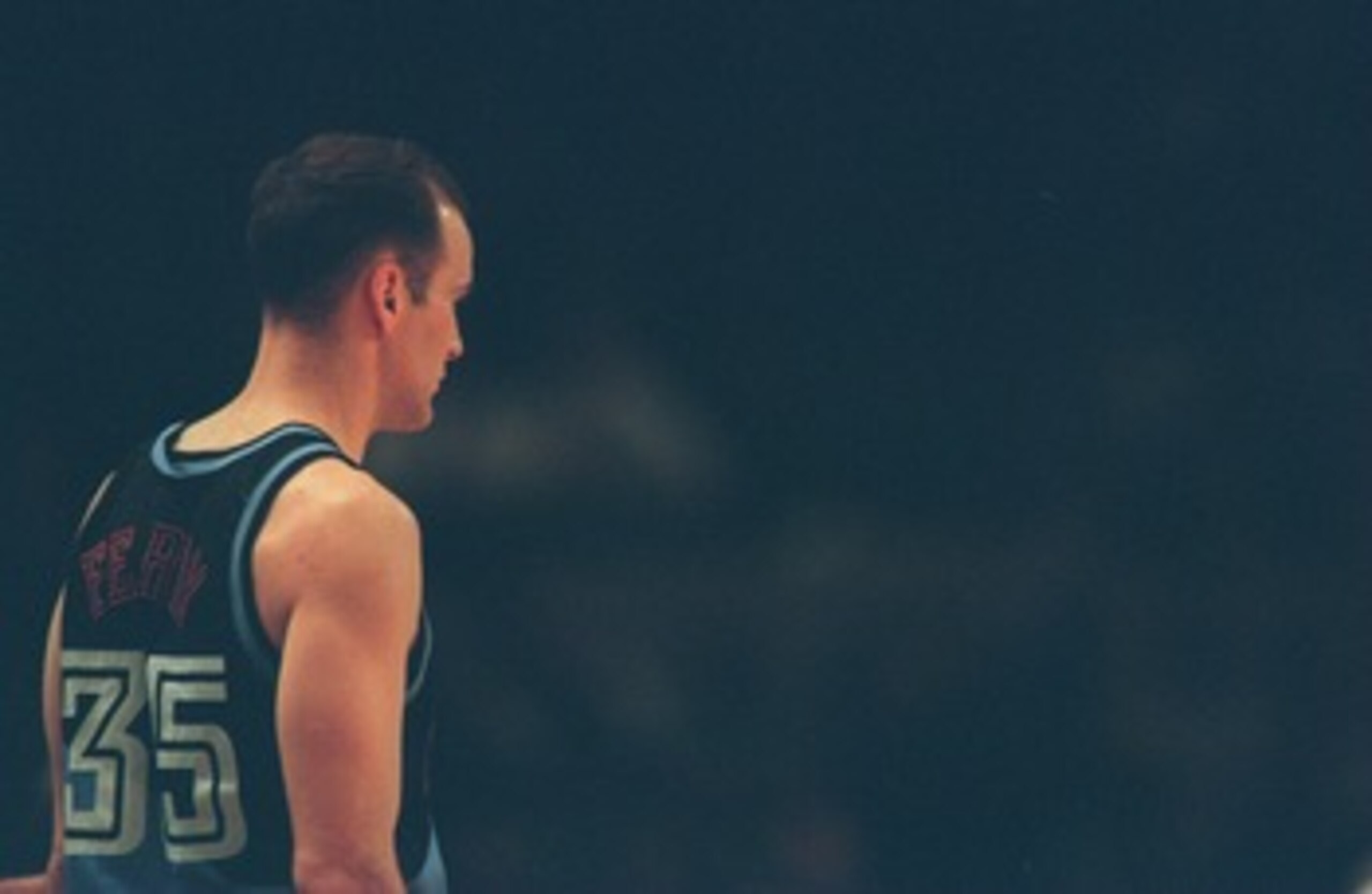 21 Feb 1995:  Danny Ferry of the Cleveland Cavaliers walks off court during the Cavaliers 99-91 victory over the New York Knicks at Madison Square Garden in New York, New York.     Mandatory Credit: Doug Pensinger/Allsport