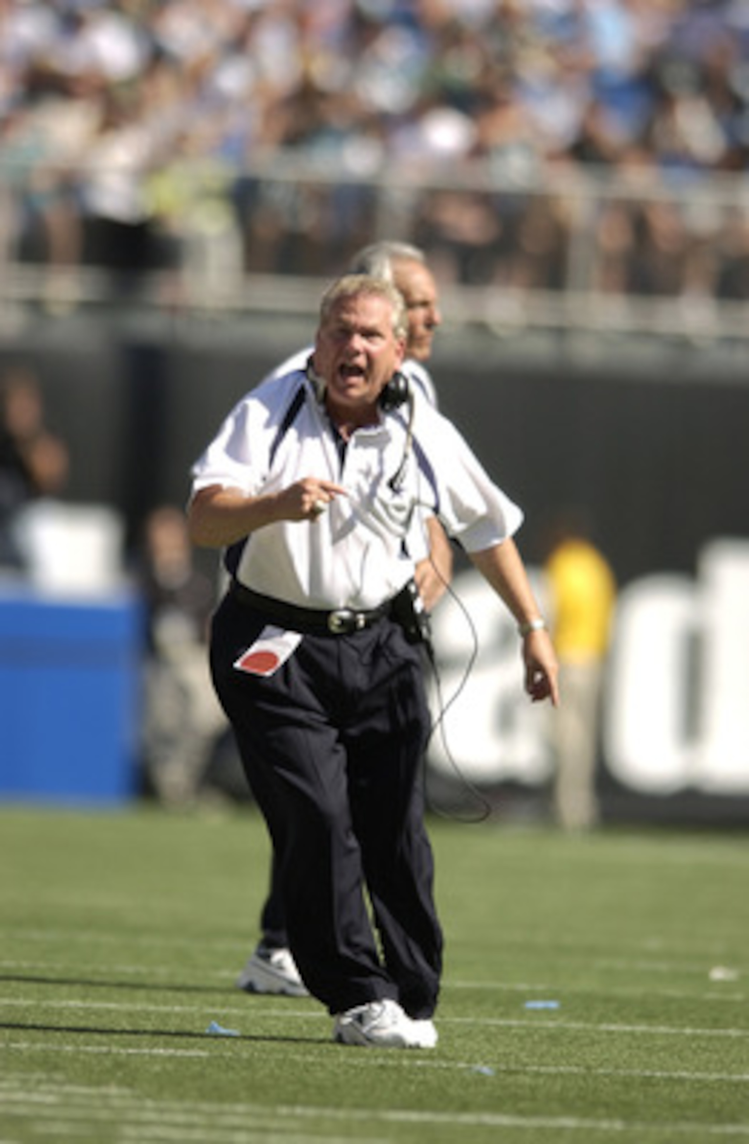 PHILADELPHIA, PA - SEPTEMBER 22:  Head Coach Dave Campo of the Dallas Cowboys upset about a call during the NFL game against the Philadelphia Eagles on September 22, 2002 at Veterans Stadium in Philadelphia, Pennsylvania.  The Eagles defeated the Cowboys 