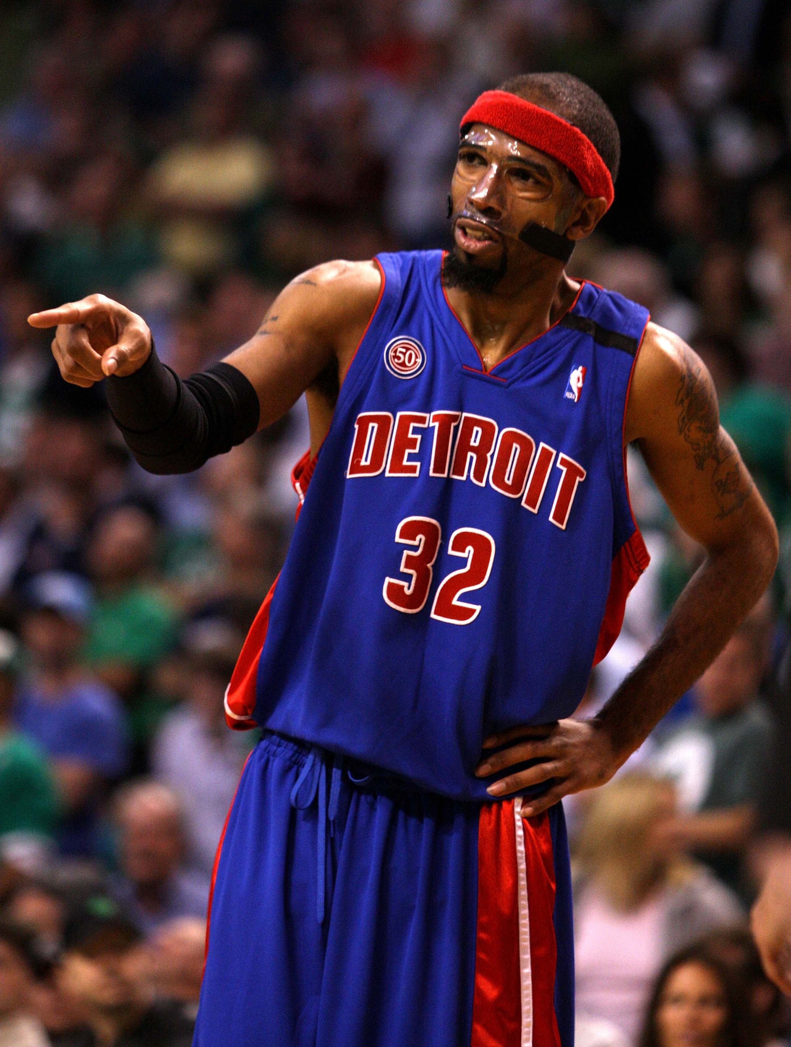 BOSTON - MAY 28:  Richard Hamilton #32 of the Detroit Pistons points while playing against the Boston Celtics during Game Five of the Eastern Conference finals during the 2008 NBA Playoffs at TD Banknorth Garden on May 28, 2008 in Boston, Massachusetts. N