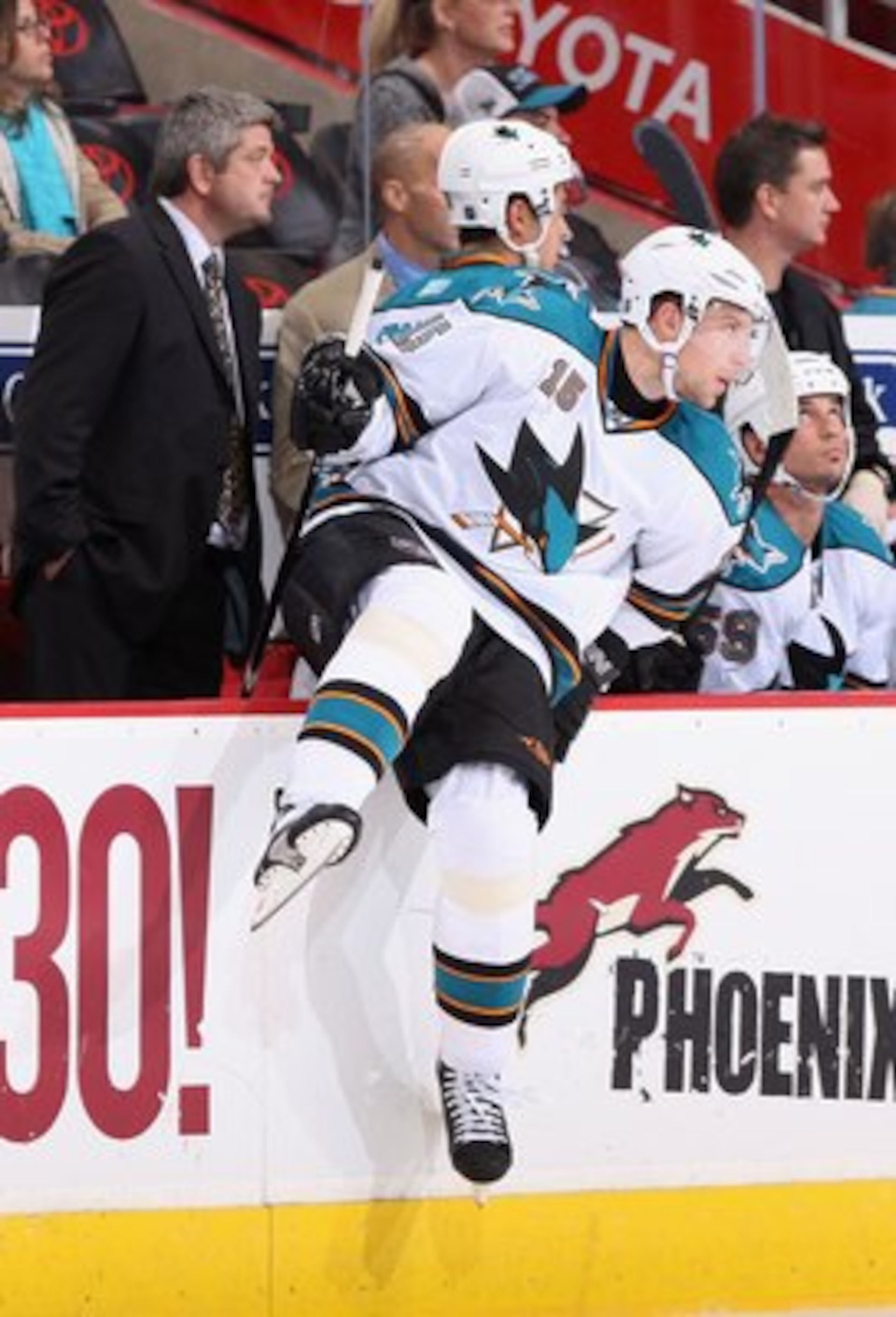 GLENDALE, AZ - SEPTEMBER 26: Dany Heatley #15 of the San Jose Sharks jumps off the bench during the preseason NHL game against the Phoenix Coyotes at Jobing.com Arena on September 26, 2009 in Glendale, Arizona. The Coyotes defeated the Sharks 2-0. (Pho GLENDALE, AZ - SEPTEMBER 26: Dany Heatley #15 of the San Jose Sharks jumps off the bench during the preseason NHL game against the Phoenix Coyotes at Jobing.com Arena on September 26, 2009 in Glendale, Arizona. The Coyotes defeated the Sharks 2-0. (Pho