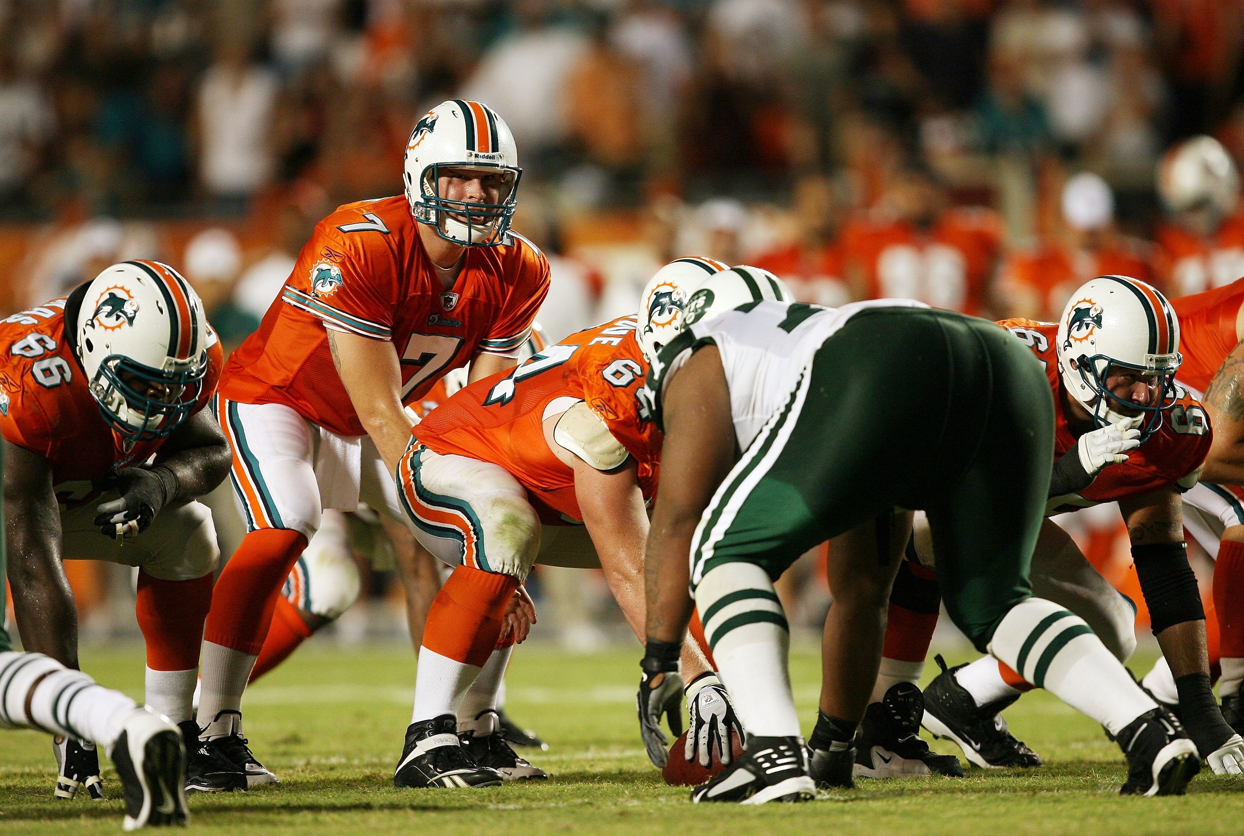 MIAMI - OCTOBER 12:  Quarterback Chad Henne #7 of the Miami Dolphins call out the snap count while taking on the New York Jets at Land Shark Stadium on October 12, 2009 in Miami, Florida. The Dolphins defeated the Jets 31-27.  (Photo by Doug Benc/Getty Im
