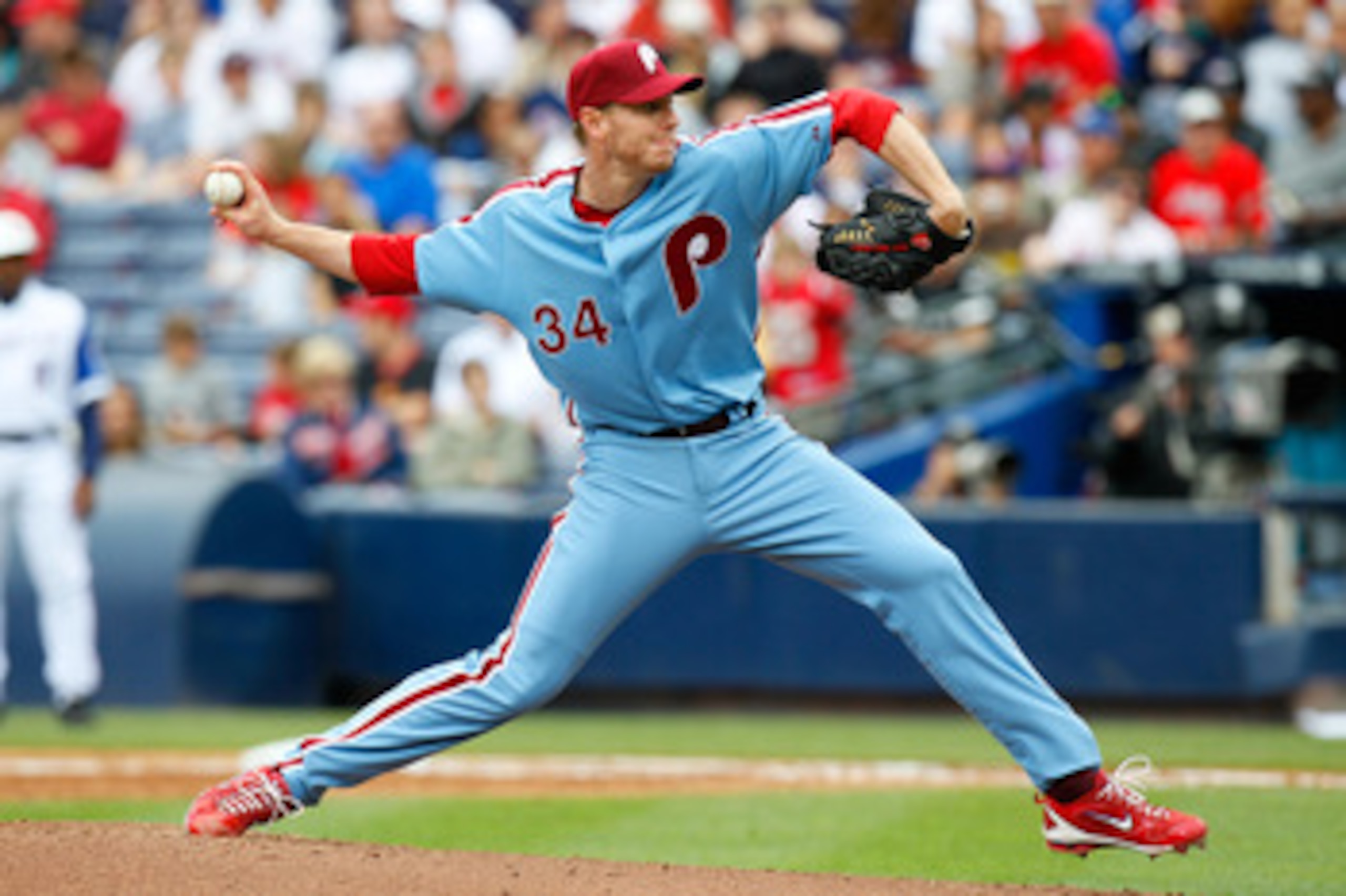 ATLANTA, GA - MAY 15:  Roy Halladay #34 of the Philadelphia Phillies against the Atlanta Braves at Turner Field on May 15, 2011 in Atlanta, Georgia.  (Photo by Kevin C. Cox/Getty Images)