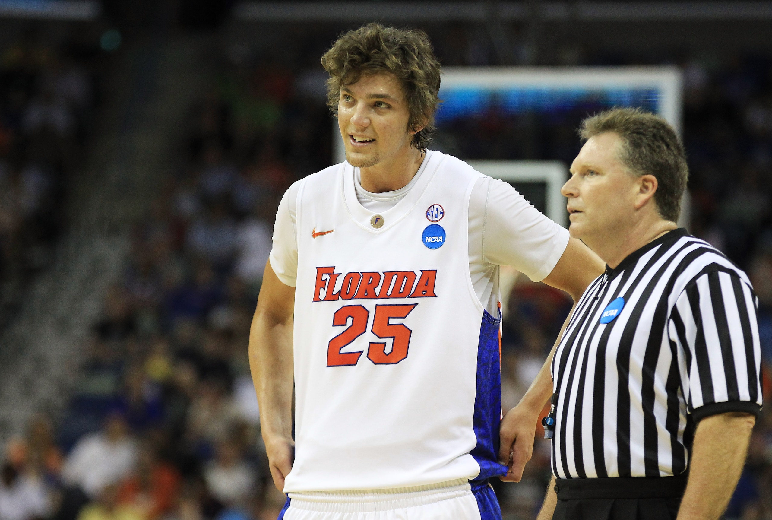 NEW ORLEANS, LA - MARCH 26:  Chandler Parsons #25 of the Florida Gators talks to an offical during their game against the Butler Bulldogs in the Southeast regional final of the 2011 NCAA men's basketball tournament at New Orleans Arena on March 26, 2011 i