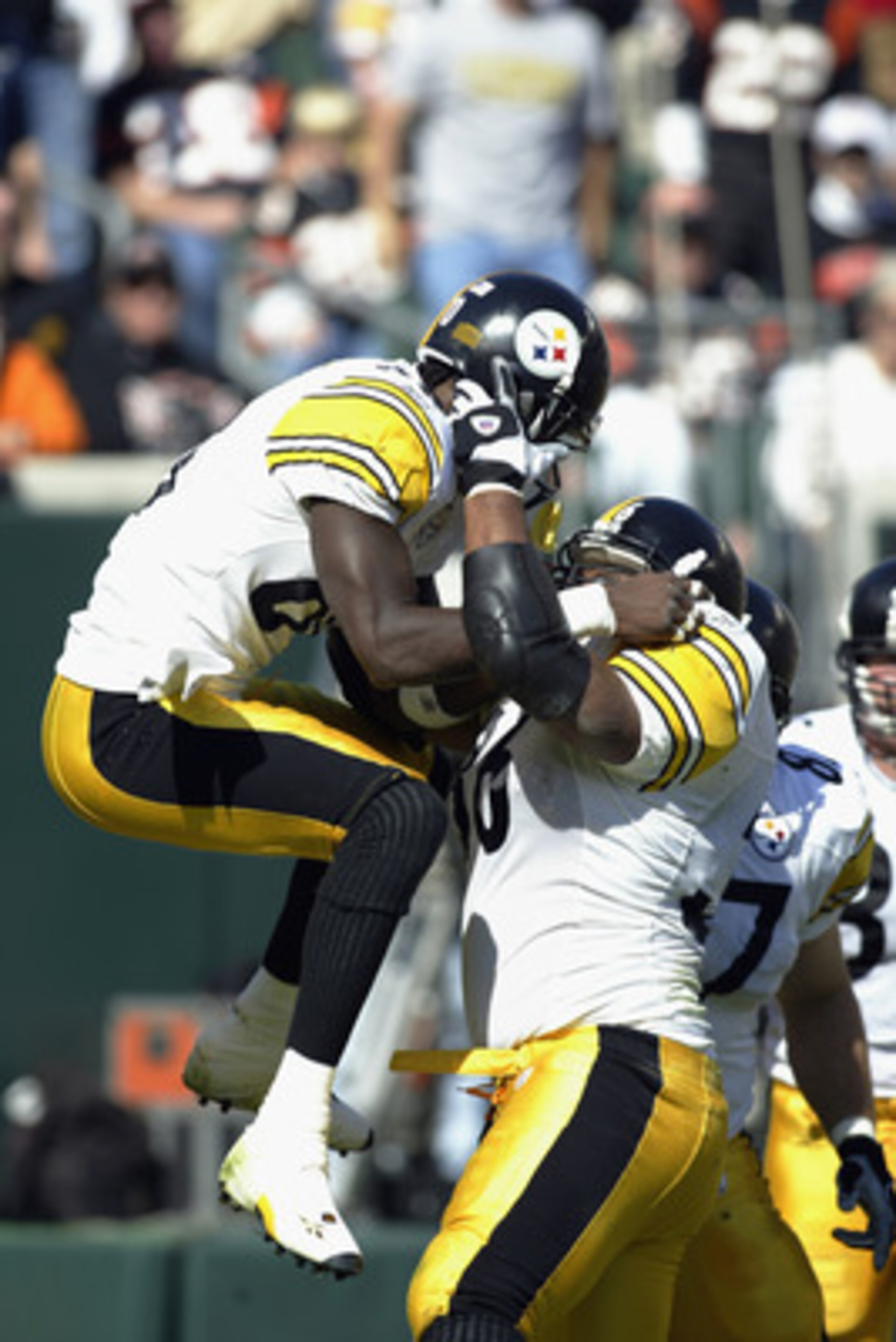 CINCINNATI, OH - OCTOBER 13:  Pittsburgh Steelers reciever Plaxico Burress #80 (left) celebrates a touchdown by running back Jerome Bettis #36 (right) in the first half of the NFL game against the Cincinnati Bengals at Paul Brown Stadium in Cincinnati, Oh