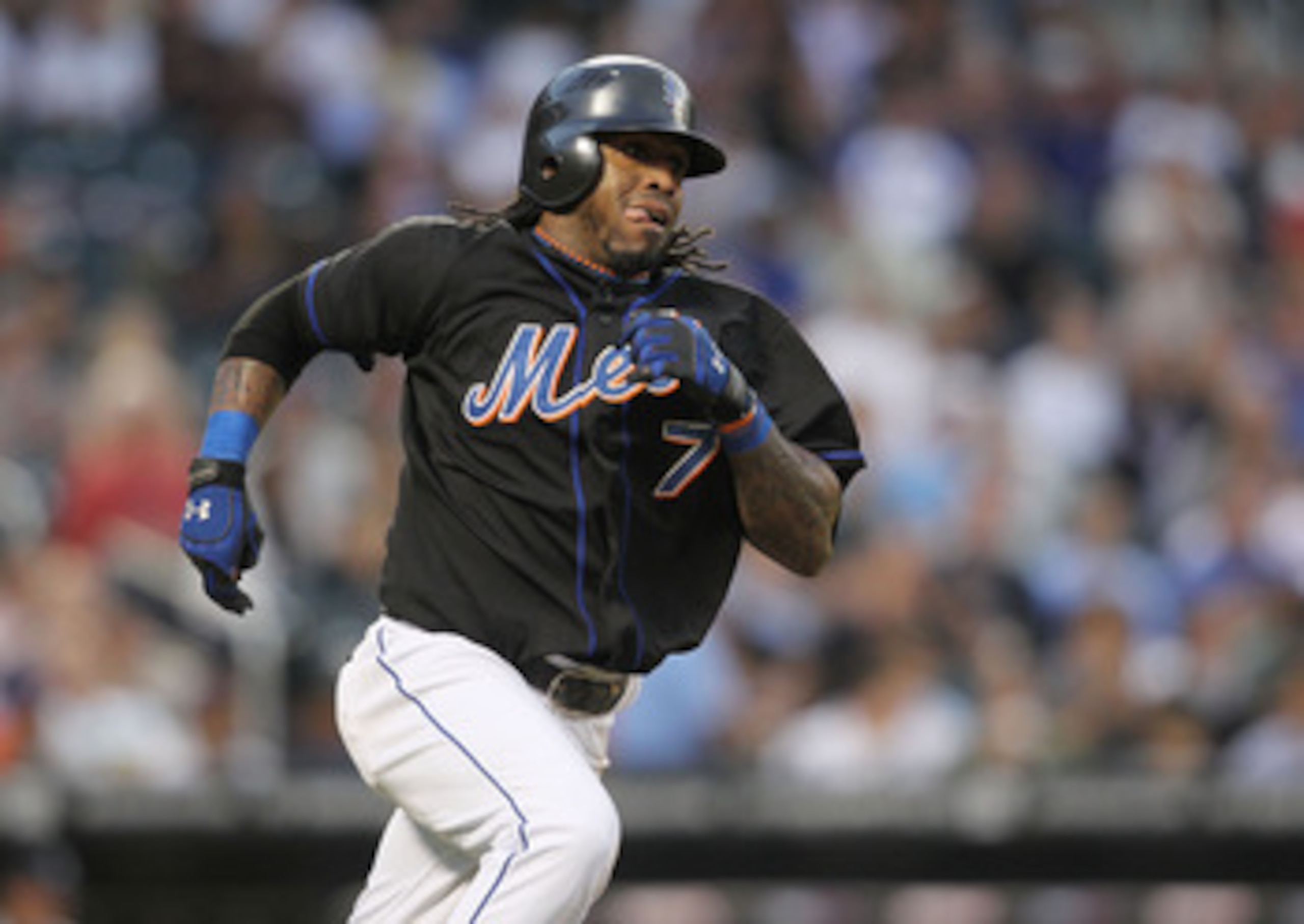 NEW YORK, NY - JUNE 03: Jose Reyes #7 of the New York Mets against the Atlanta Braves at Citi Field on June 3, 2011 in the Flushing neighborhood of the Queens borough of New York City.  (Photo by Nick Laham/Getty Images)