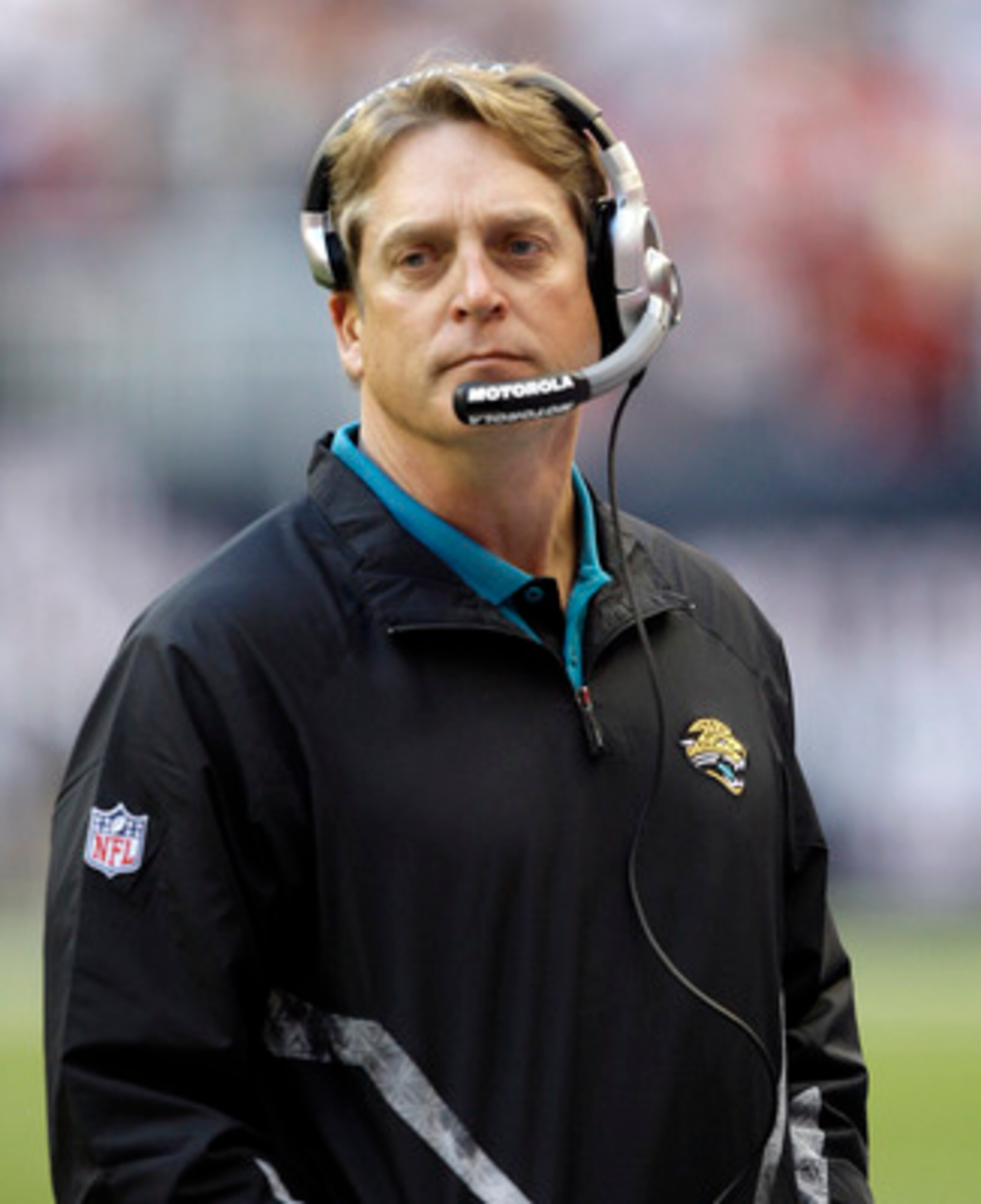 HOUSTON - JANUARY 02: Head coach Jack Del Rio of the Jacksonville Jaguars looks on from the sidelines during first half action against the Houston Texans at Reliant Stadium on January 2, 2011 in Houston, Texas. (Photo by Bob Levey/Getty Images) HOUSTON - JANUARY 02: Head coach Jack Del Rio of the Jacksonville Jaguars looks on from the sidelines during first half action against the Houston Texans at Reliant Stadium on January 2, 2011 in Houston, Texas. (Photo by Bob Levey/Getty Images)