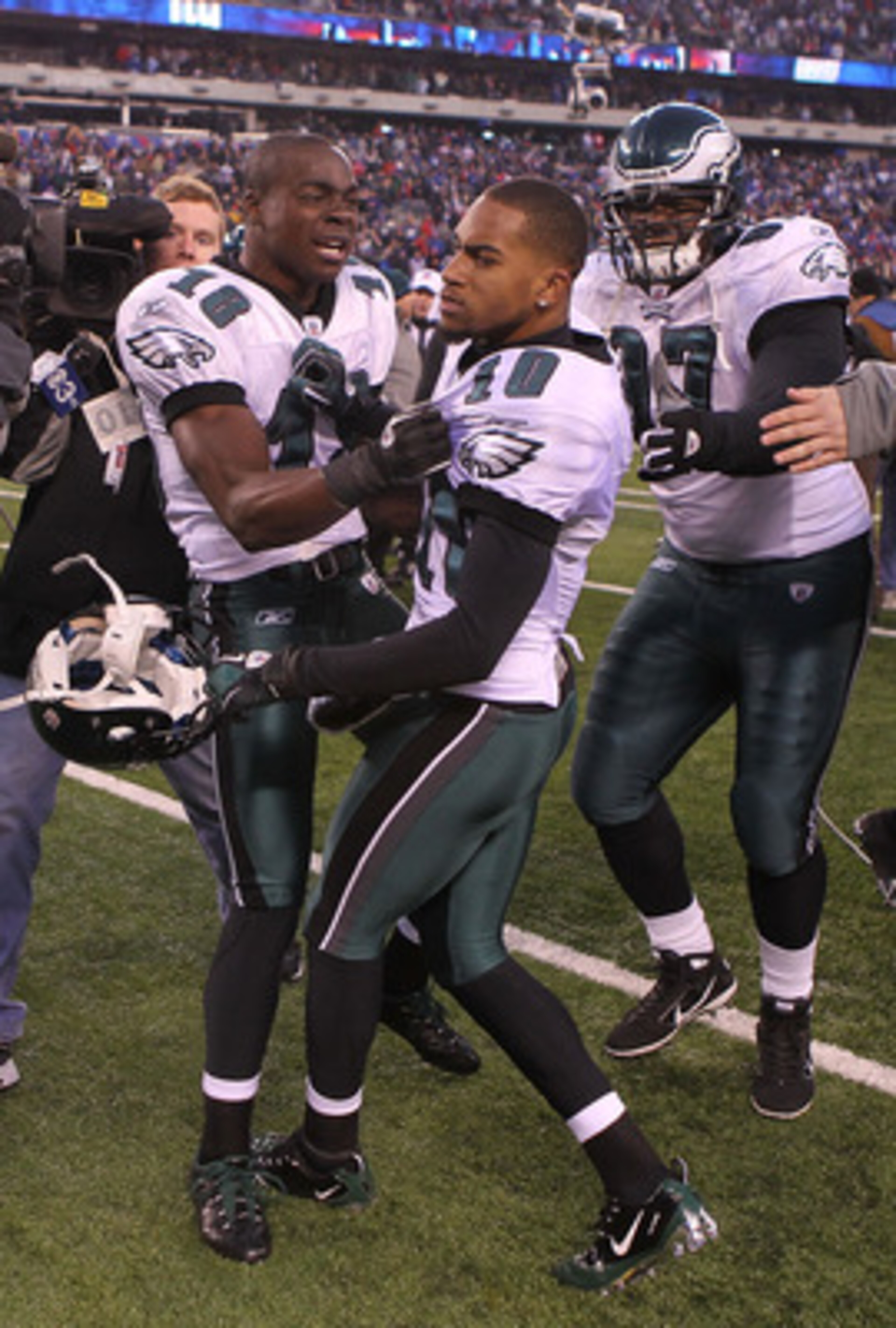 EAST RUTHERFORD, NJ - DECEMBER 19: DeSean Jackson #10 of the Philadelphia Eagles celebrates his game winning touchdown with teammates Jeremy Maclin #18 and Brodrick Bunkley #97 against the New York Giants at New Meadowlands Stadium on December 19, 2010 in EAST RUTHERFORD, NJ - DECEMBER 19: DeSean Jackson #10 of the Philadelphia Eagles celebrates his game winning touchdown with teammates Jeremy Maclin #18 and Brodrick Bunkley #97 against the New York Giants at New Meadowlands Stadium on December 19, 2010 in
